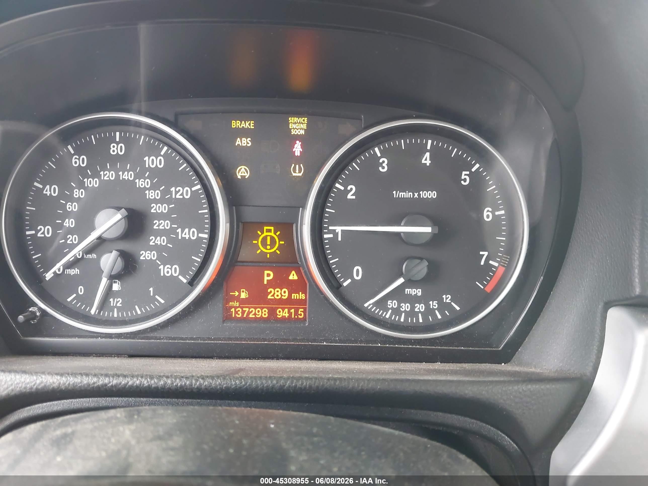 2010 Bmw 328i   Белый vin: WBAPH5G56ANM35306