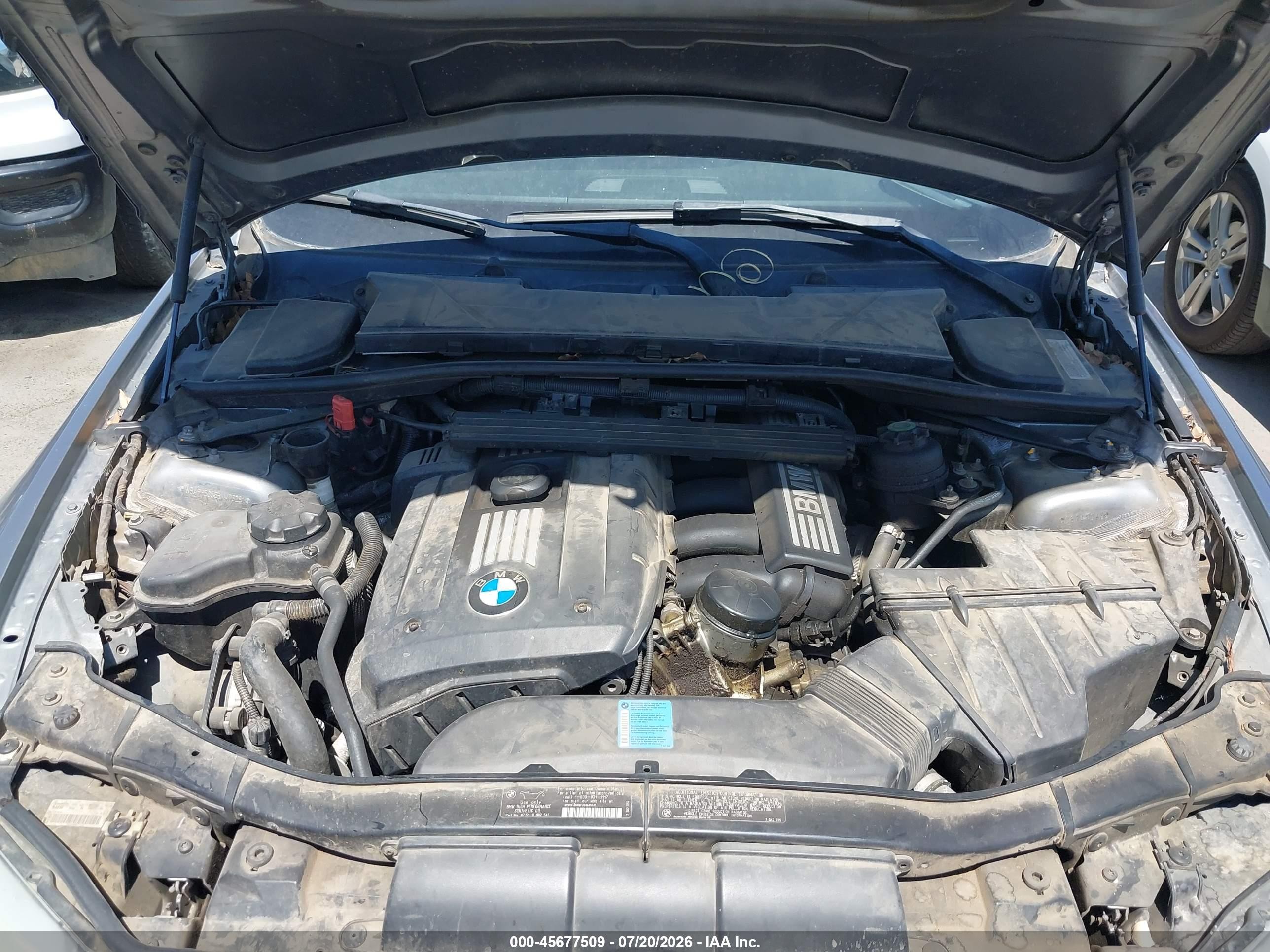 2011 Bmw 328i   Серый vin: WBAPH5G56BNM73281