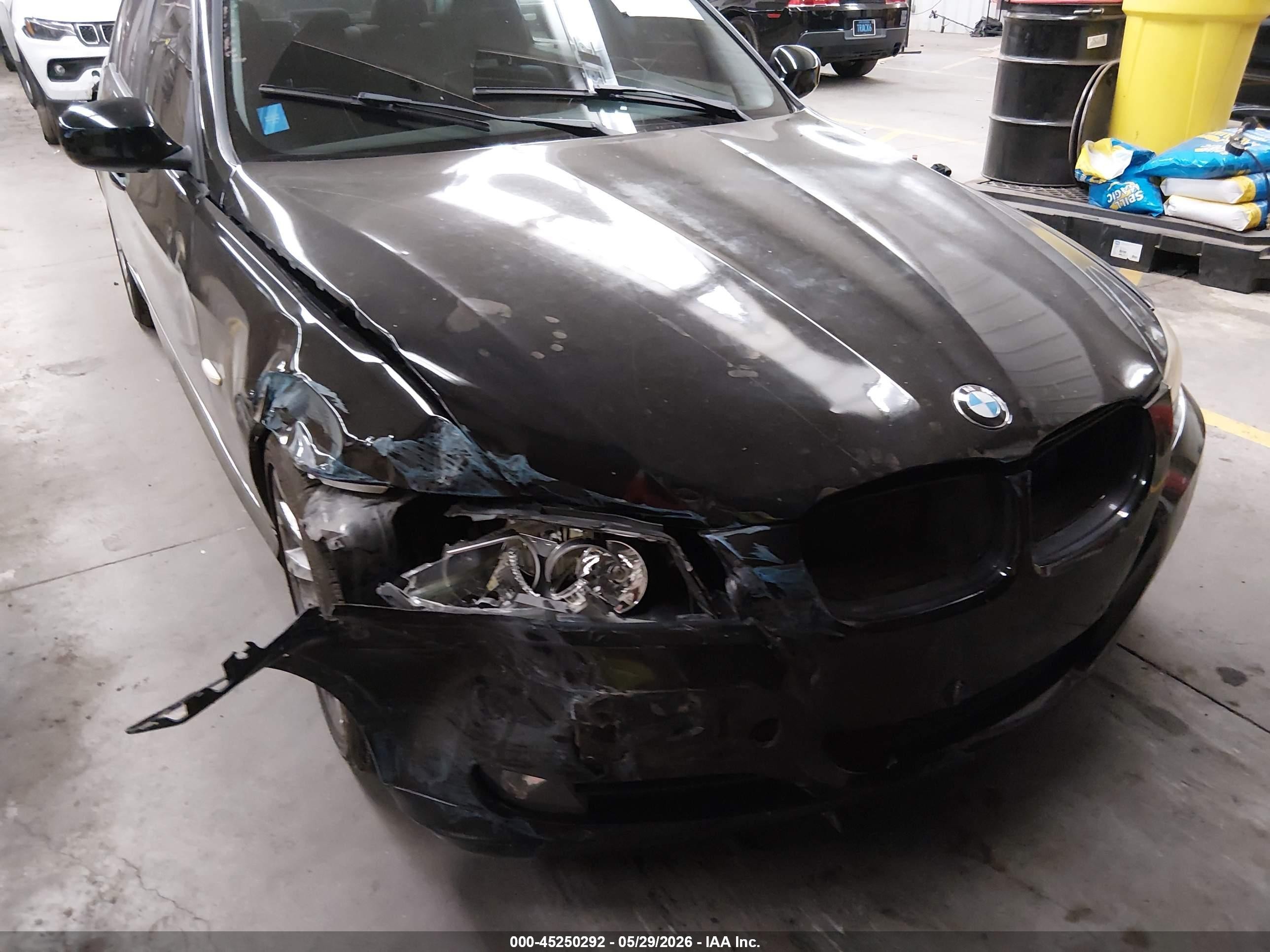 2011 Bmw 328i   Black vin: WBAPH5G57BNN59618