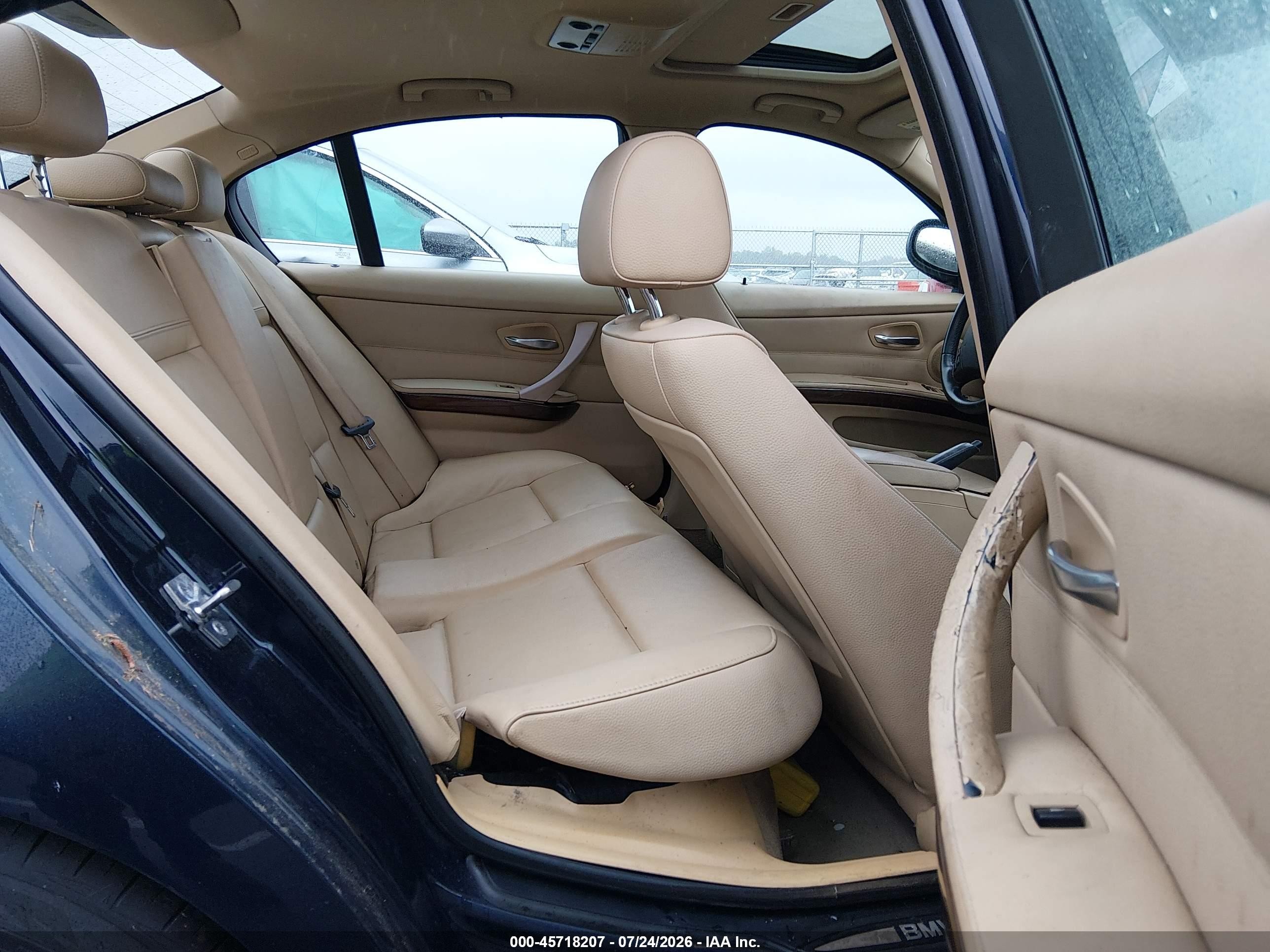 2010 Bmw 328i   Dark Blue vin: WBAPH5G58ANM34593