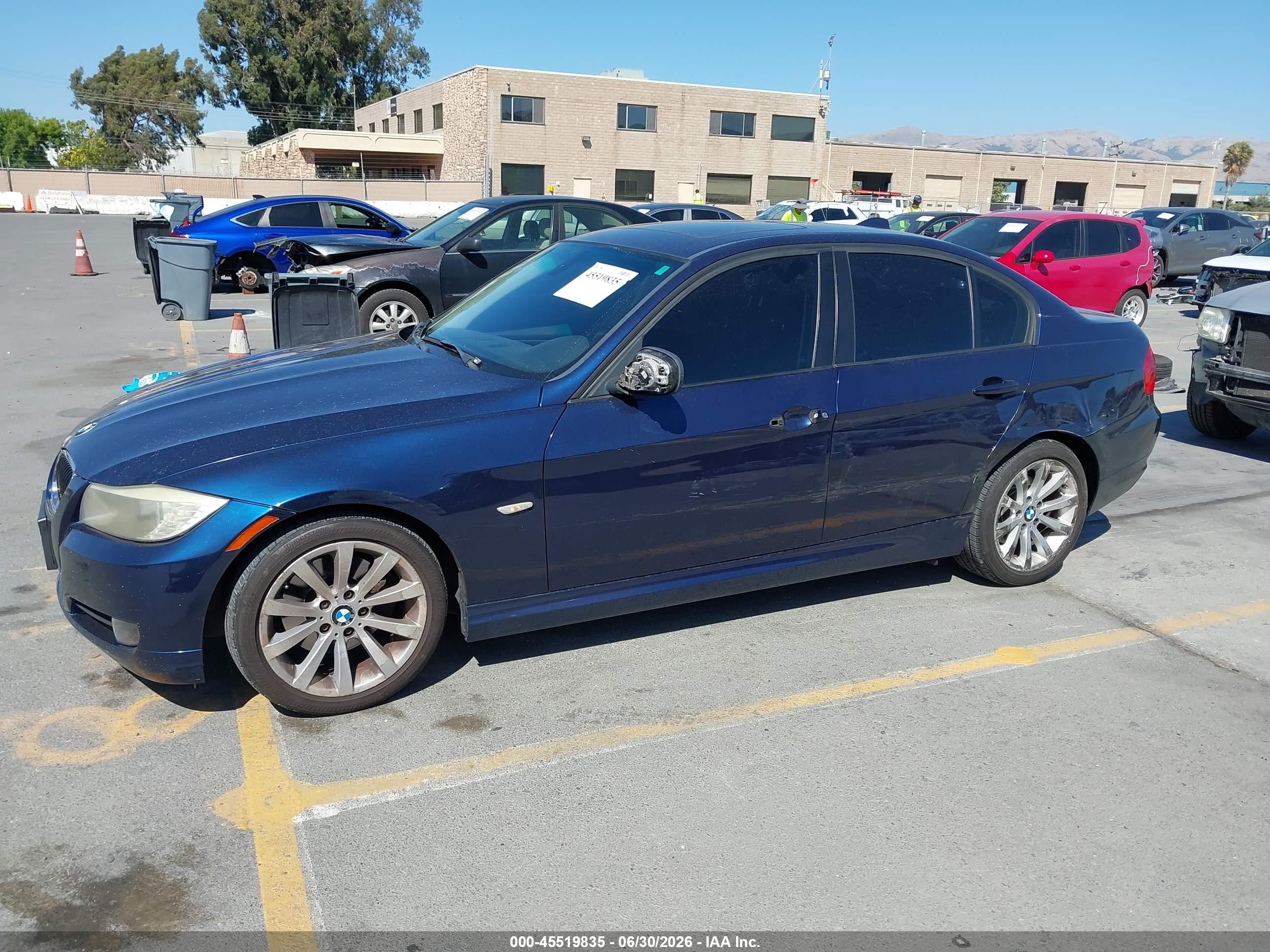 2011 Bmw 328i Blue vin: WBAPH5G58BNM73640