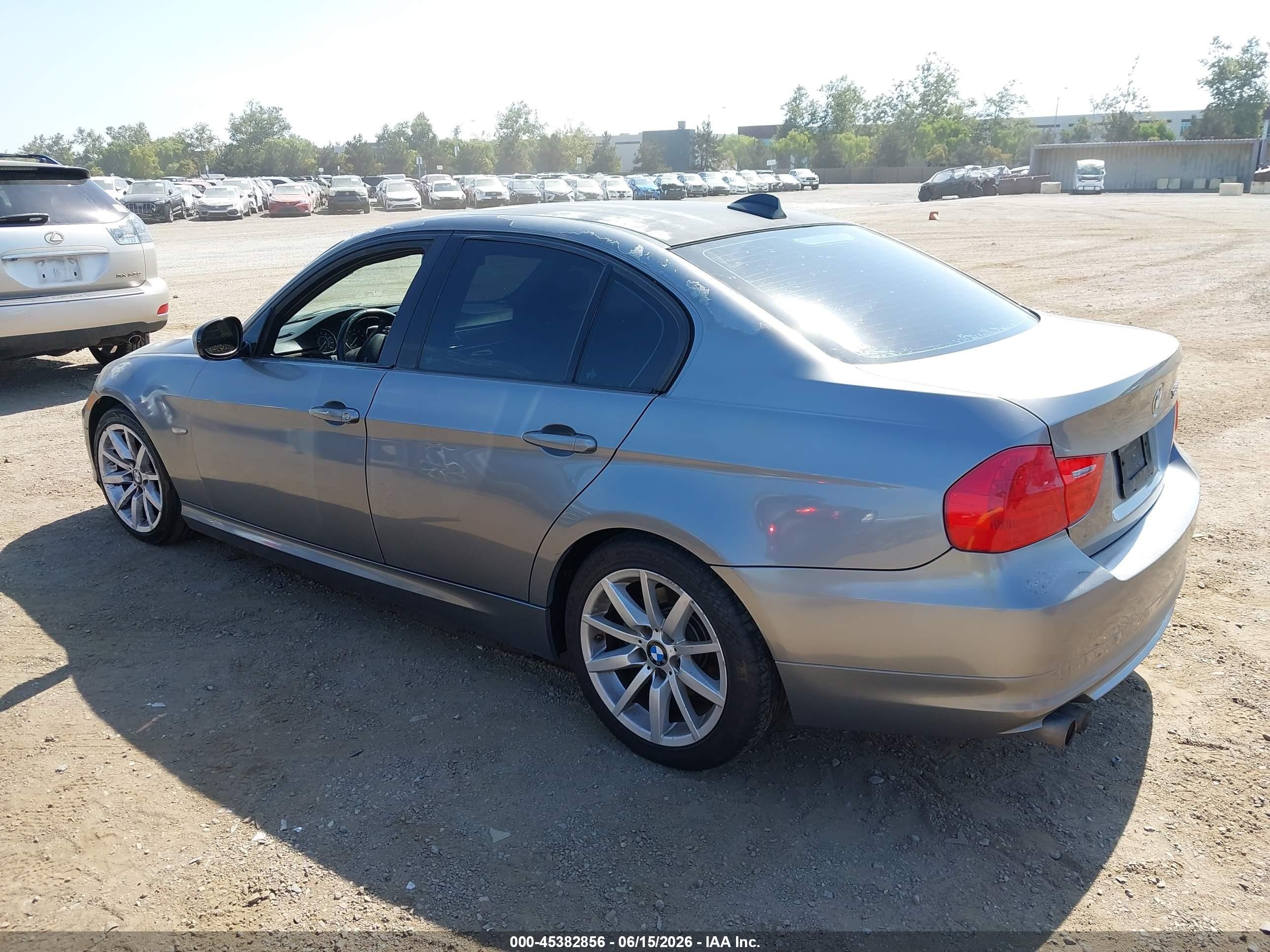 2011 Bmw 328i   Gray vin: WBAPH5G58BNM75890