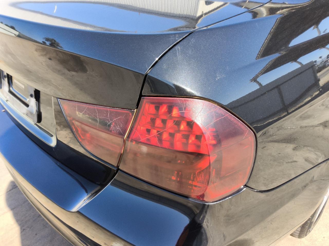 2011 Bmw 328 I Sulev Black vin: WBAPH5G59BNM72545 Damage: Right Tail Light, Cracked, Replacement Required