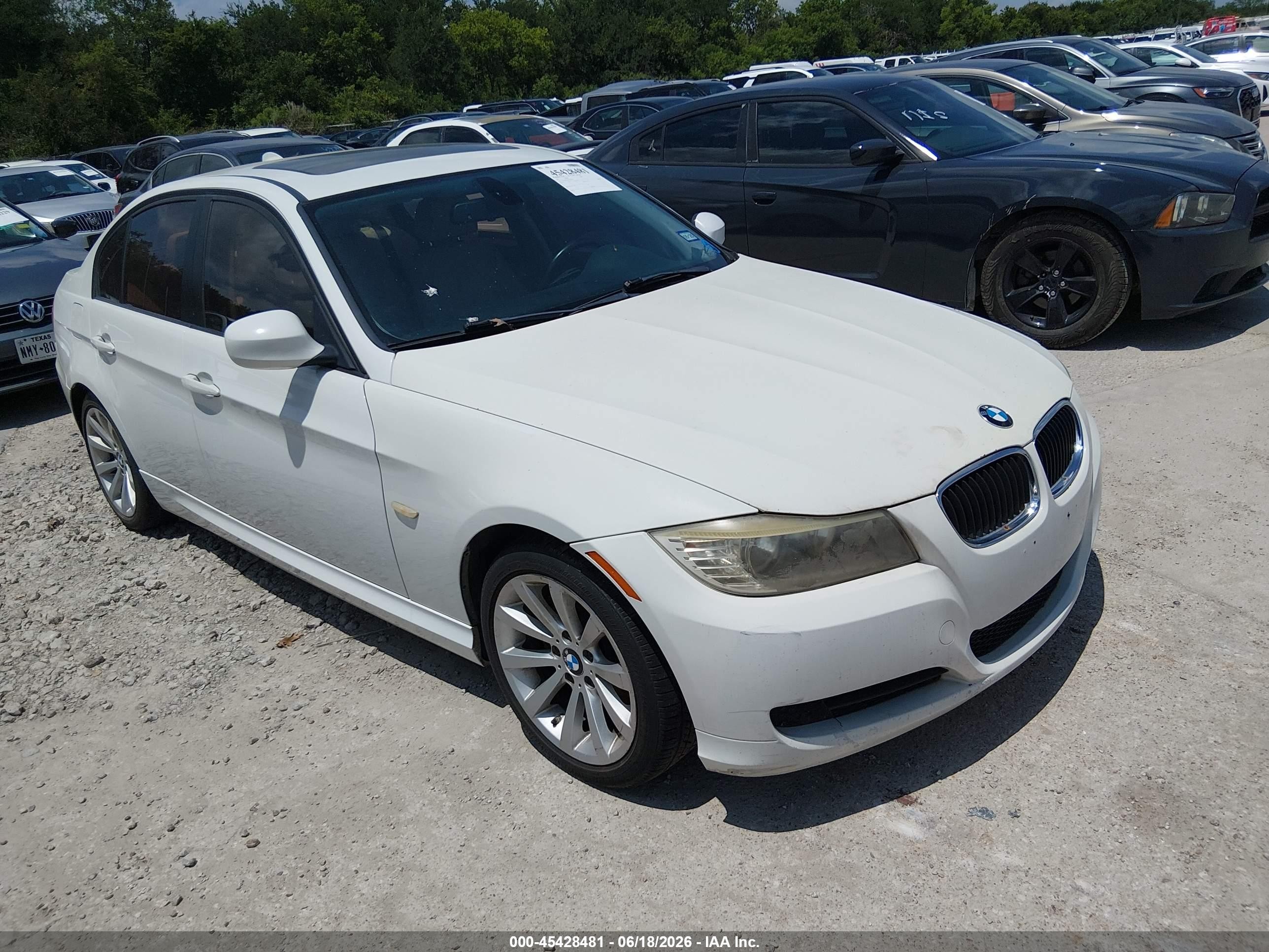 2011 Bmw 328i   White vin: WBAPH5G59BNM77955