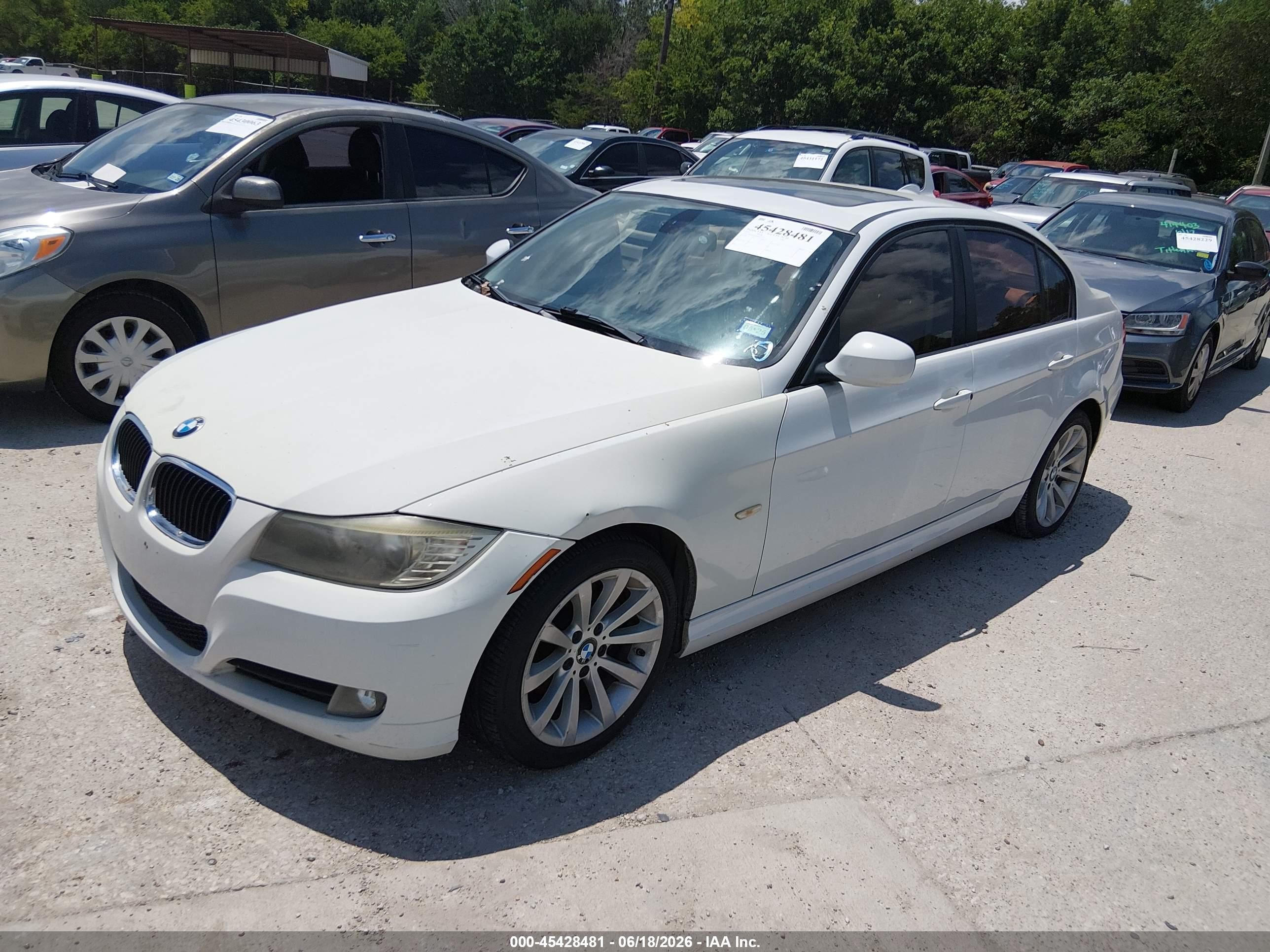 2011 Bmw 328i   White vin: WBAPH5G59BNM77955