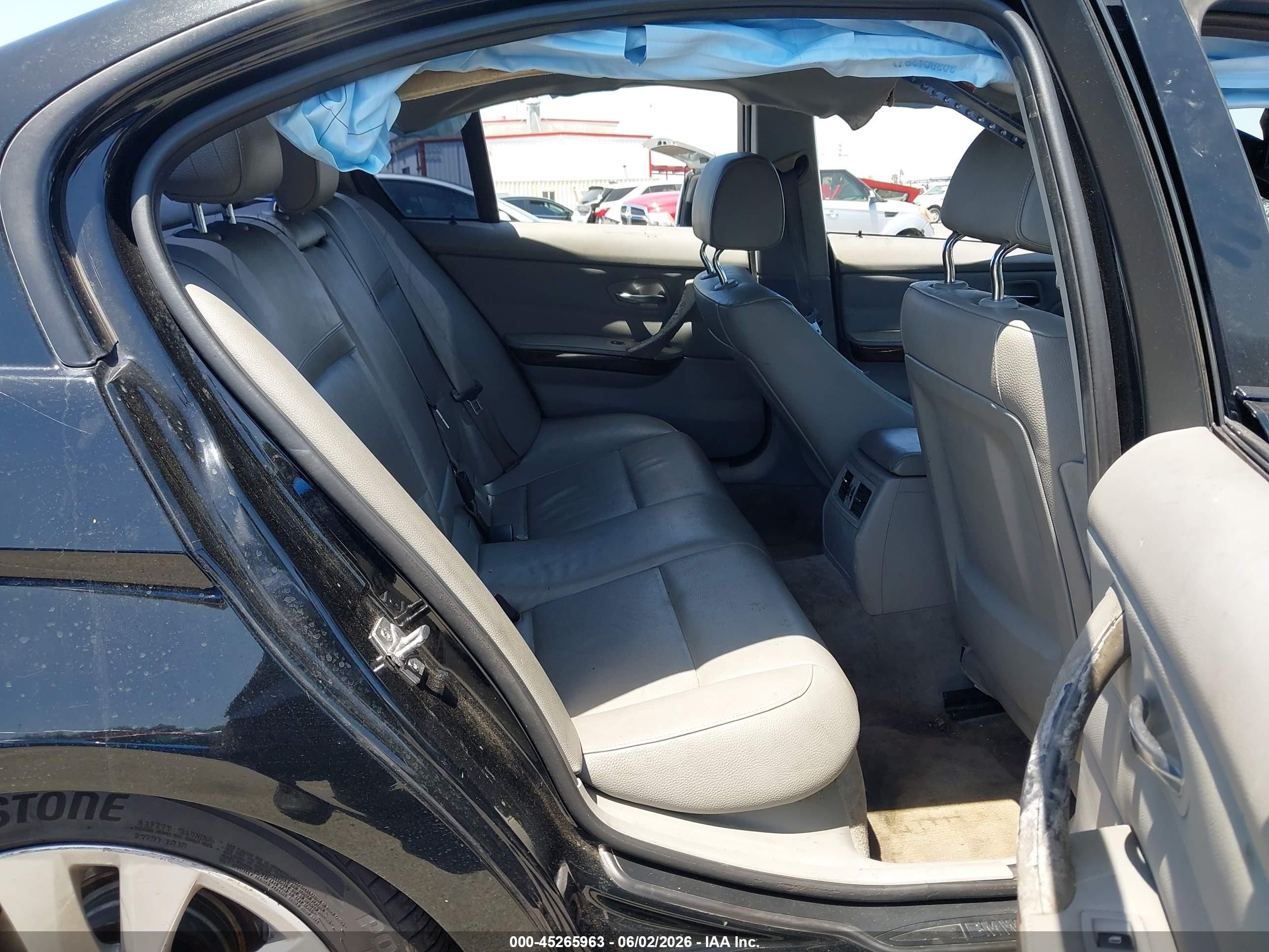 2011 Bmw 328i   Black vin: WBAPH5G59BNM81133