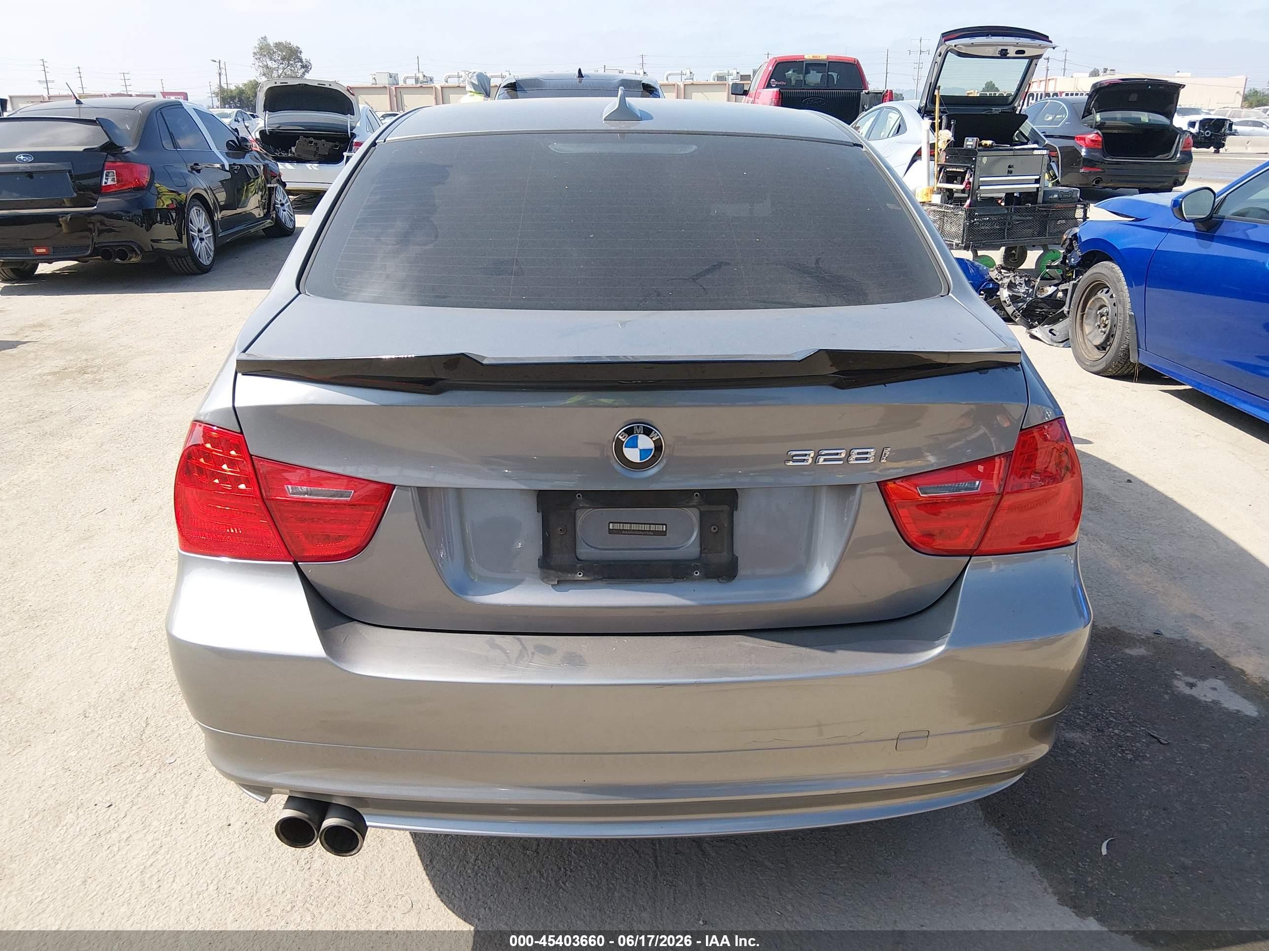 2009 Bmw 328i   Gray vin: WBAPH73529A173286