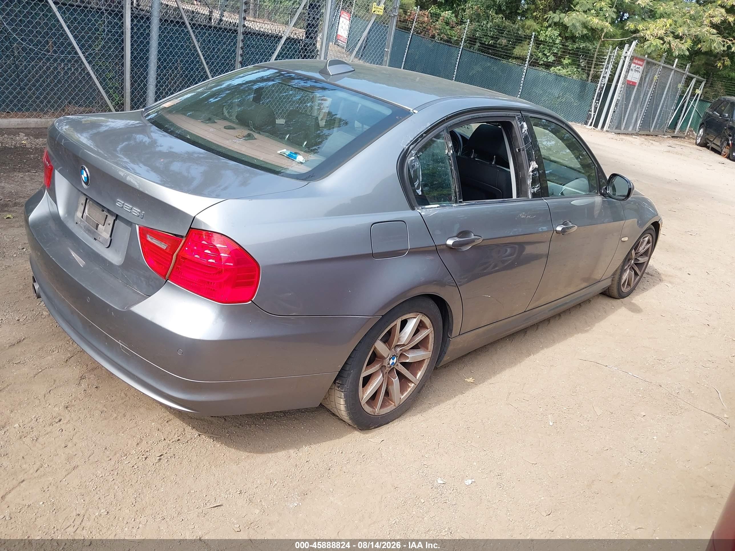 2009 Bmw 328i   Gray vin: WBAPH73549E126947