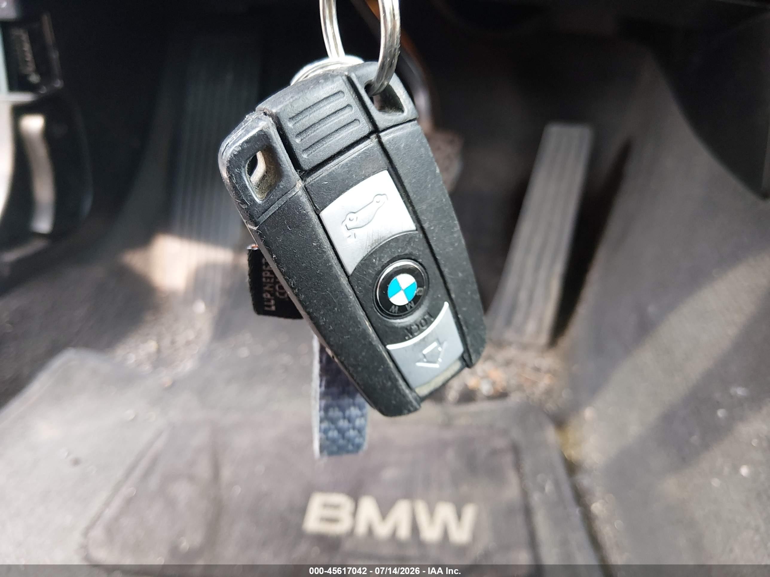 2009 Bmw 328i Silver vin: WBAPH77509NL82660
