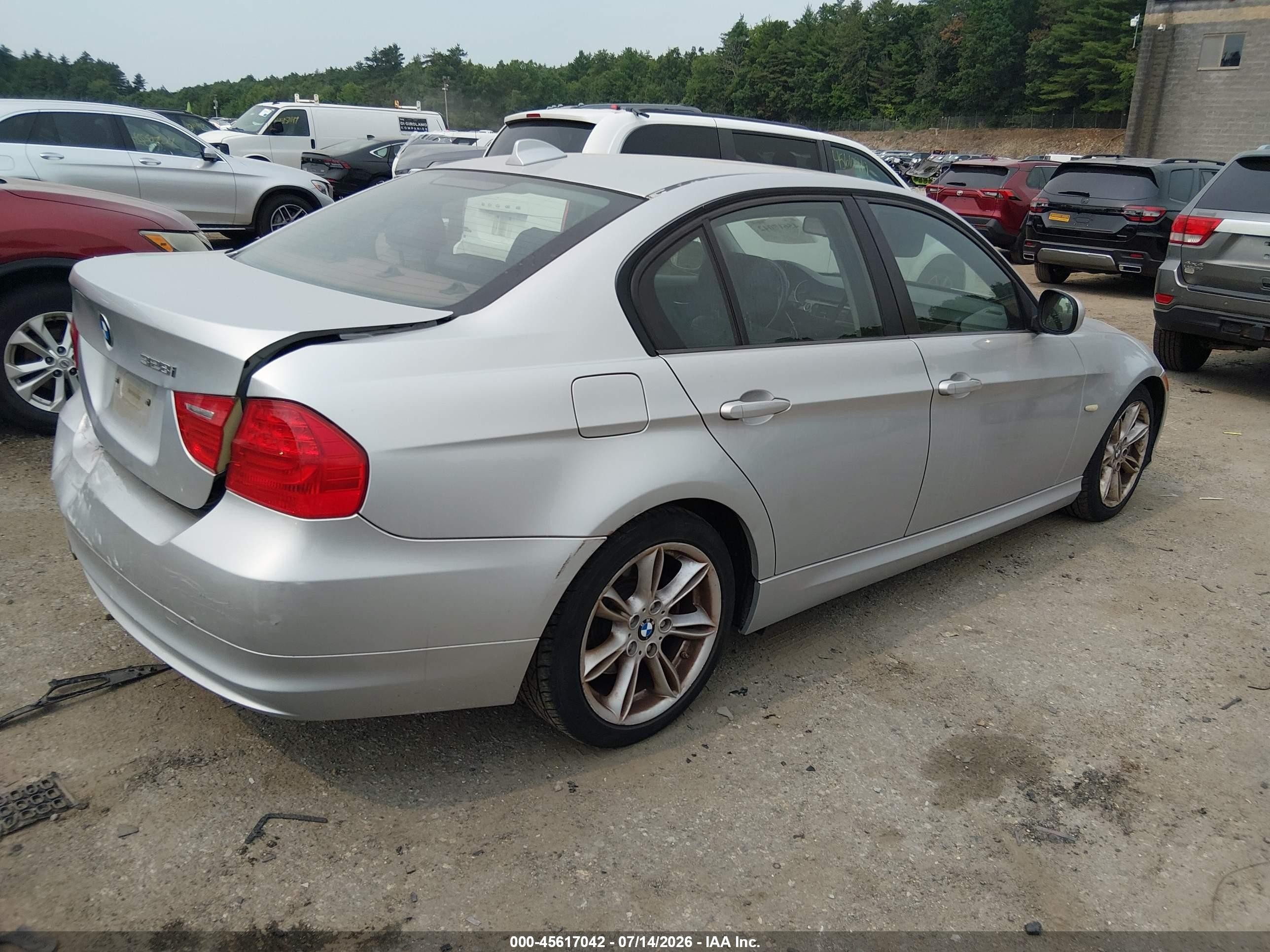2009 Bmw 328i Silver vin: WBAPH77509NL82660