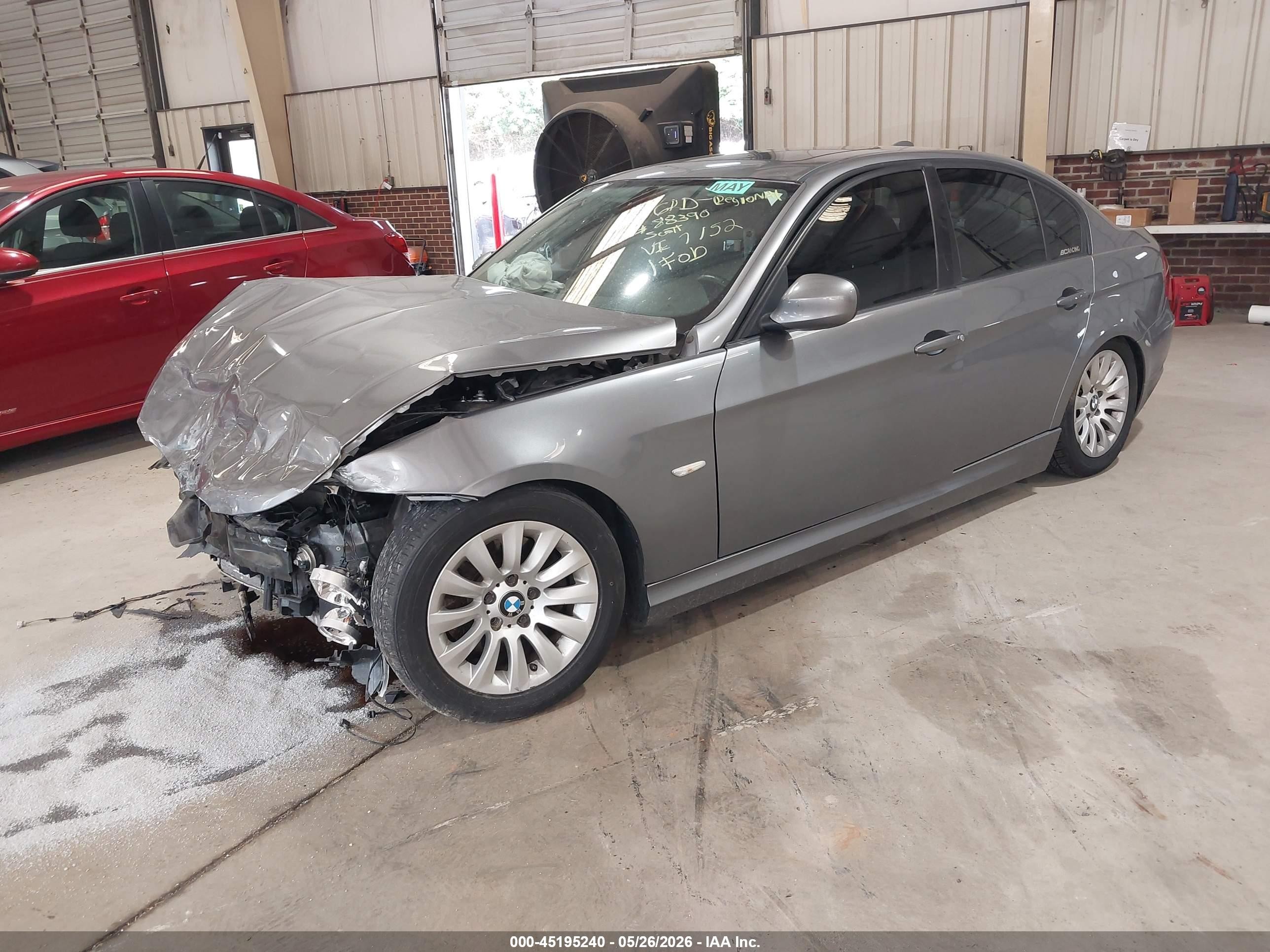 2009 Bmw 328i   Silver vin: WBAPH77509NM47152
