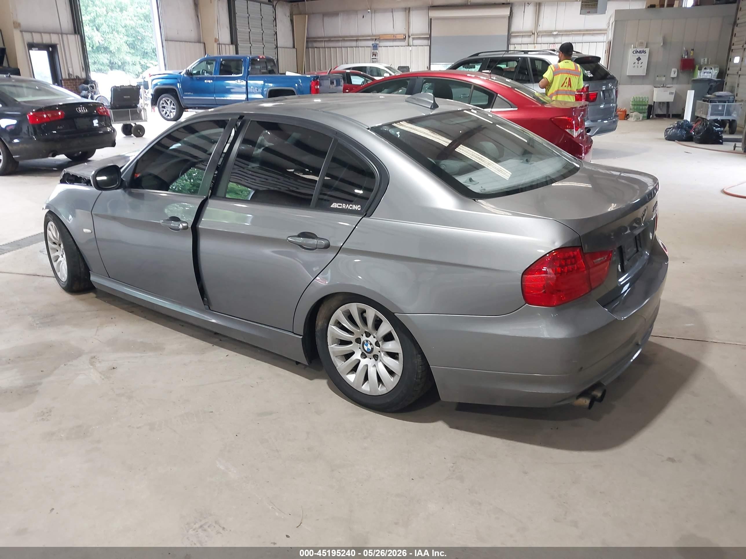 2009 Bmw 328i   Silver vin: WBAPH77509NM47152