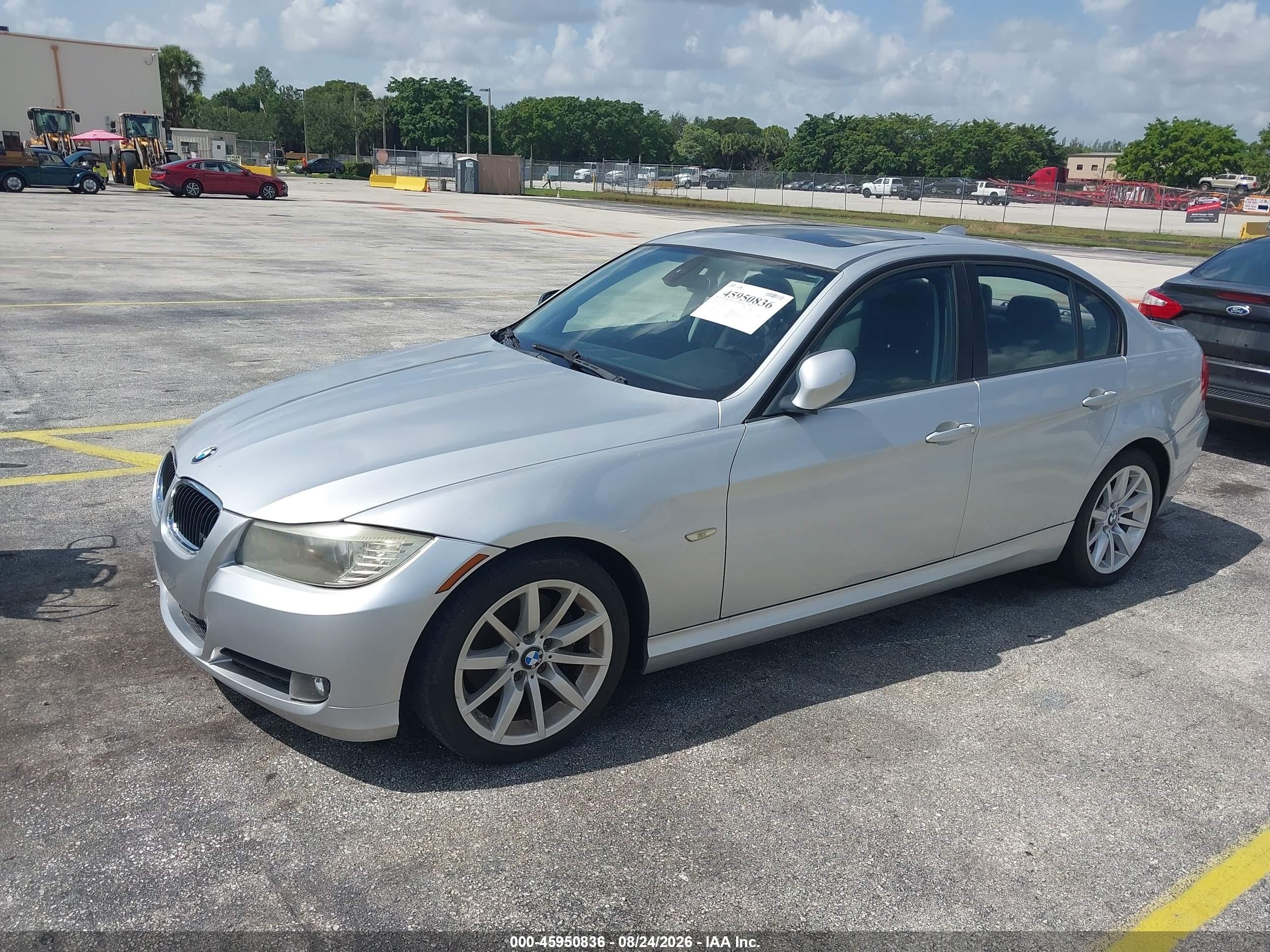 2009 Bmw 328i   Silver vin: WBAPH77529NM31132