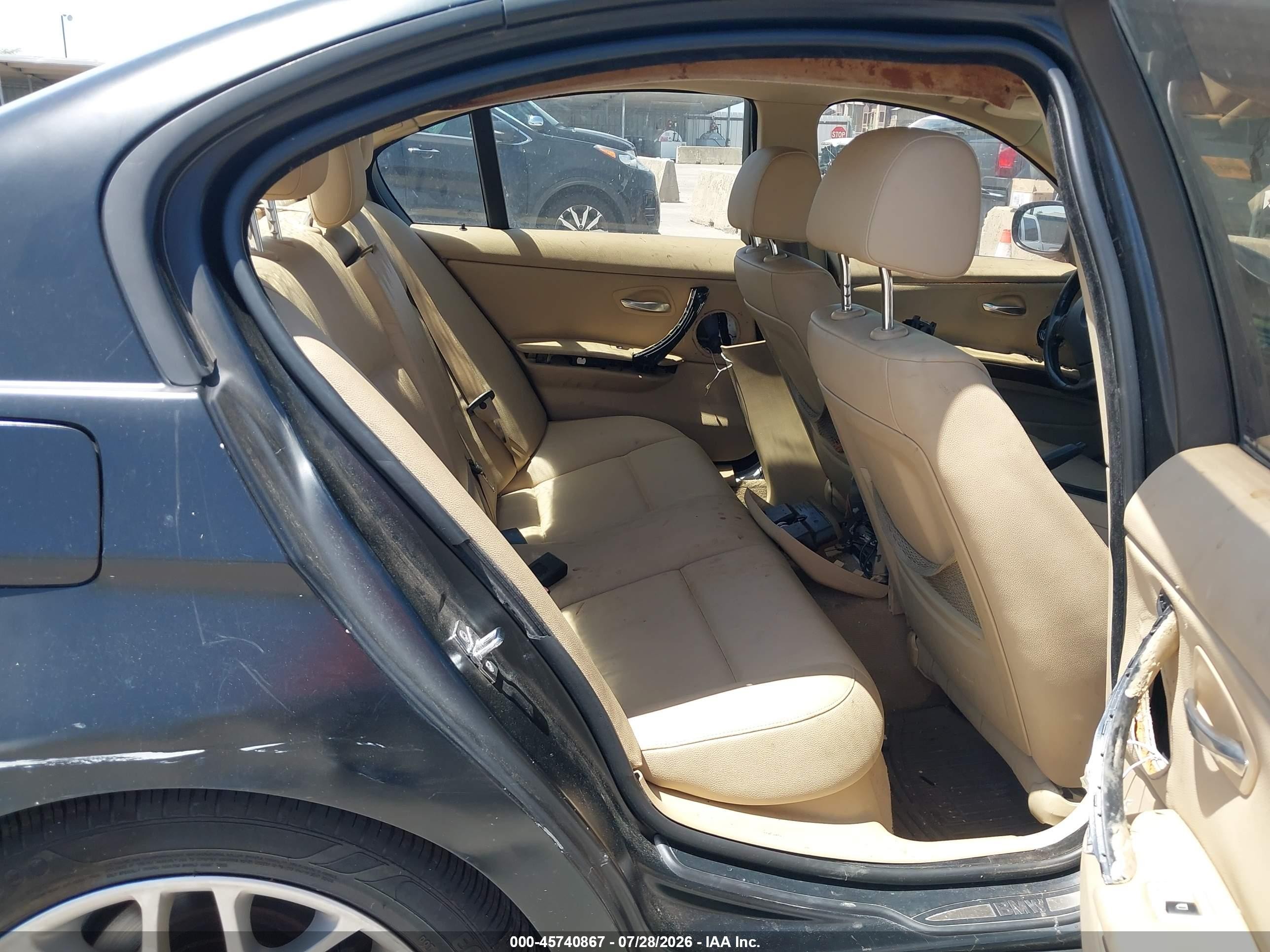 2009 Bmw 328i   Cream vin: WBAPH77529NM45015