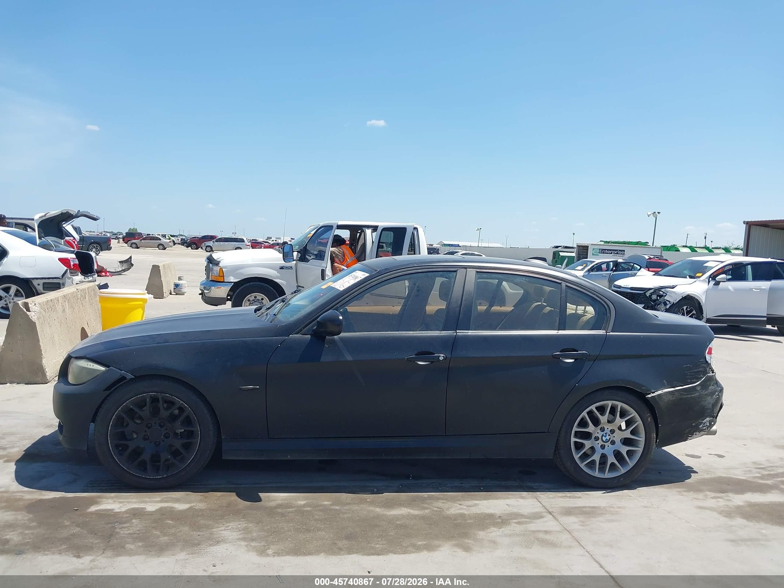 2009 Bmw 328i   Cream vin: WBAPH77529NM45015