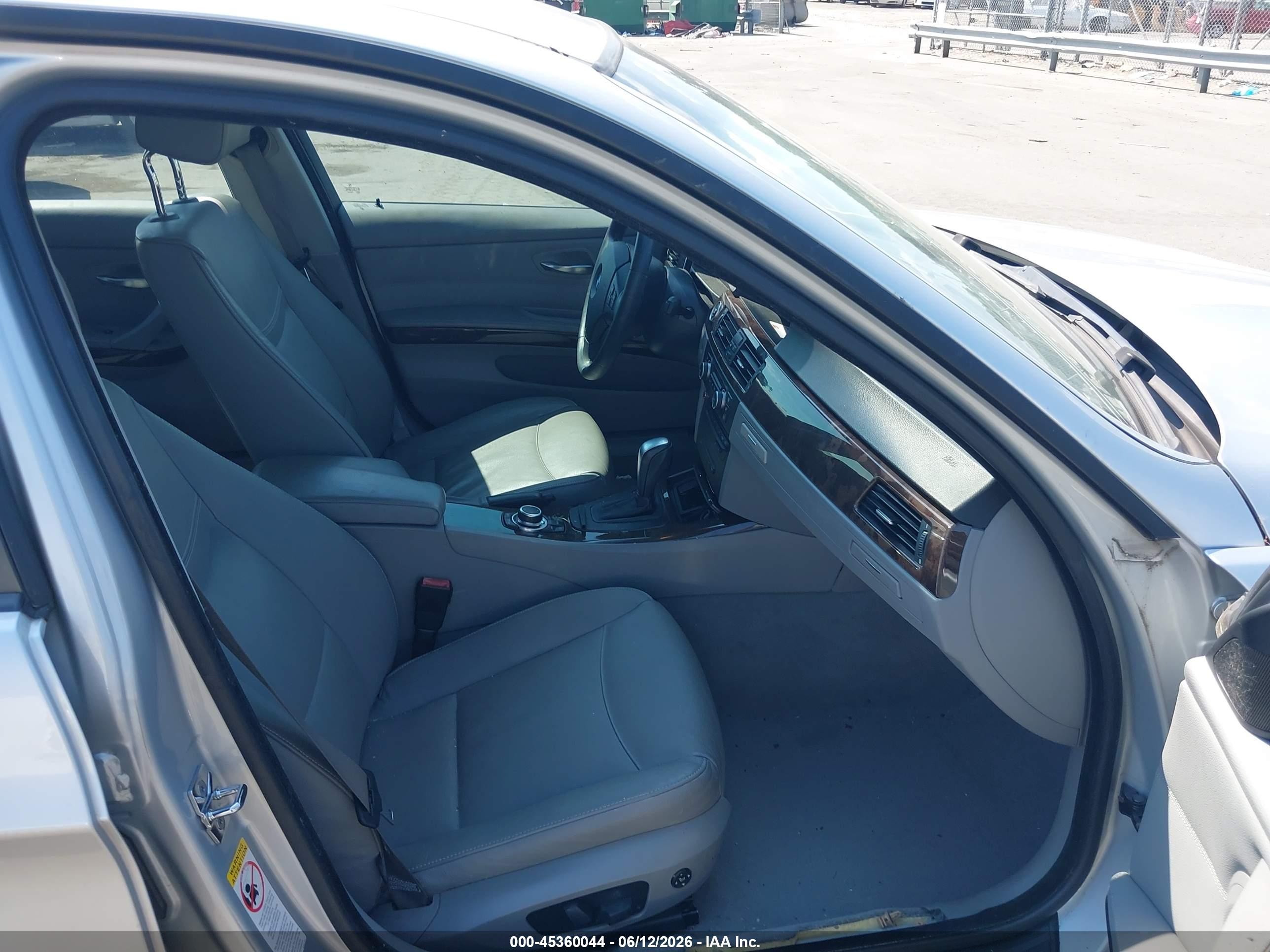 2009 Bmw 328i   Silver vin: WBAPH77539NM28840