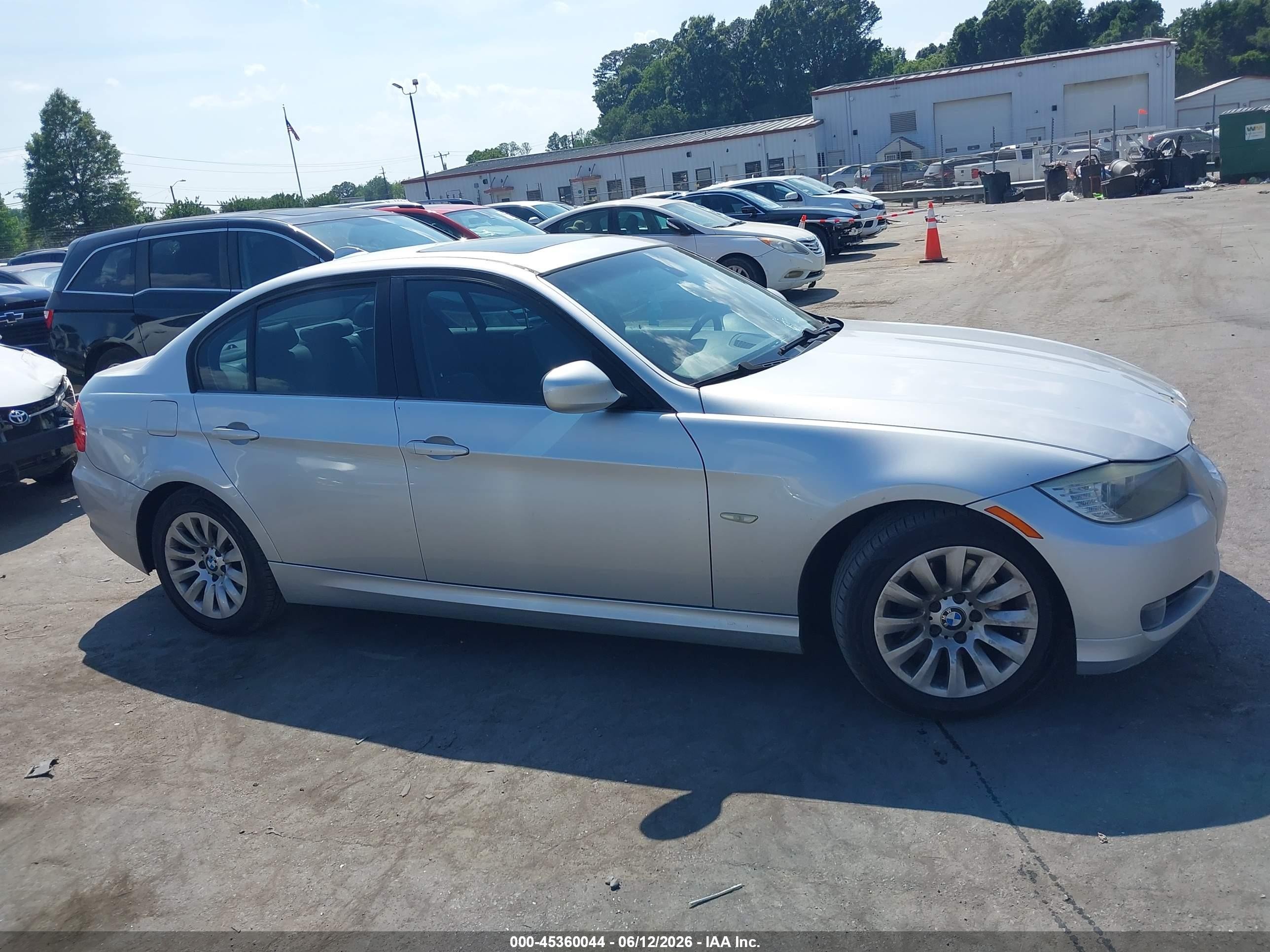2009 Bmw 328i   Silver vin: WBAPH77539NM28840