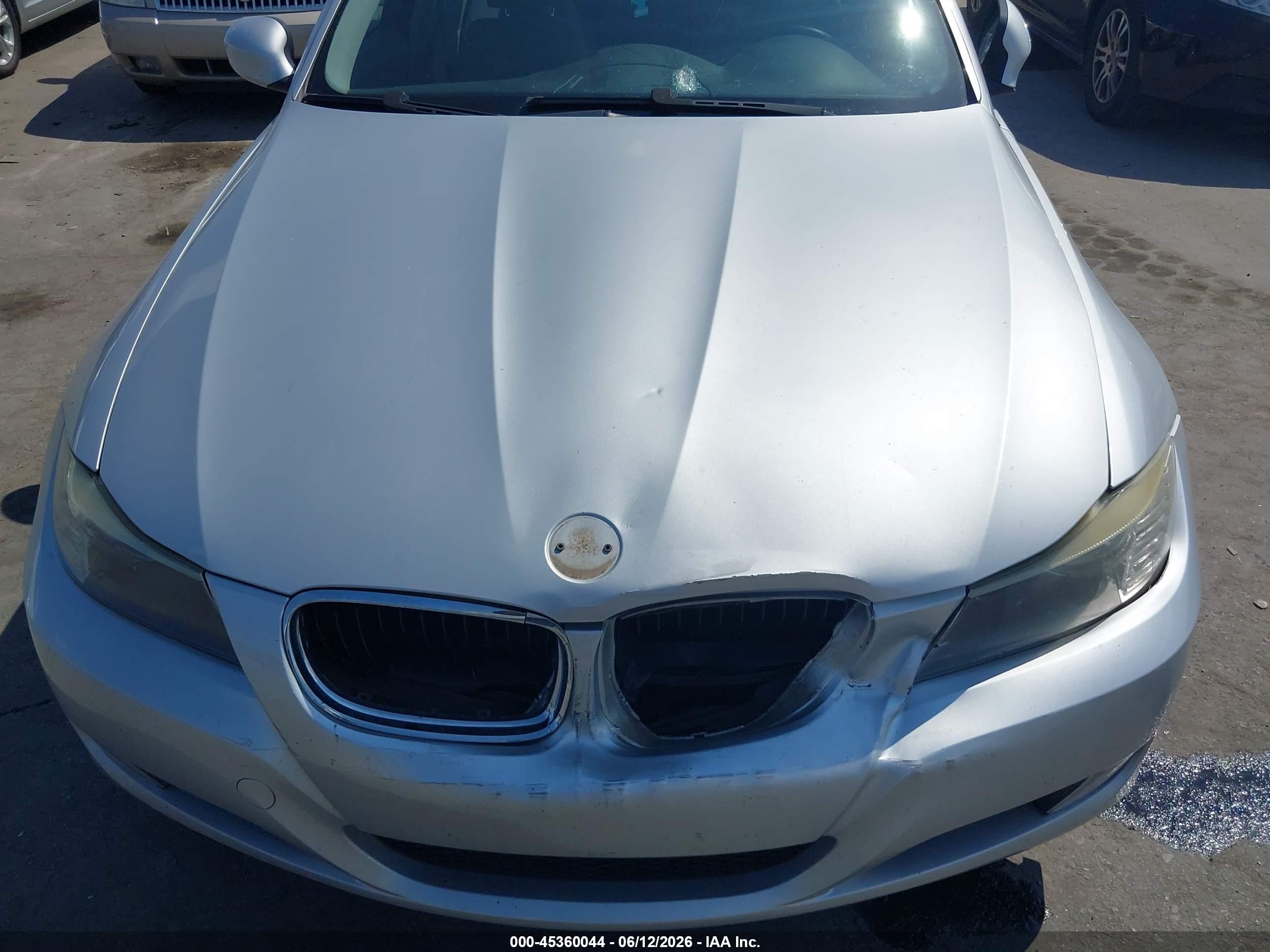 2009 Bmw 328i   Silver vin: WBAPH77539NM28840