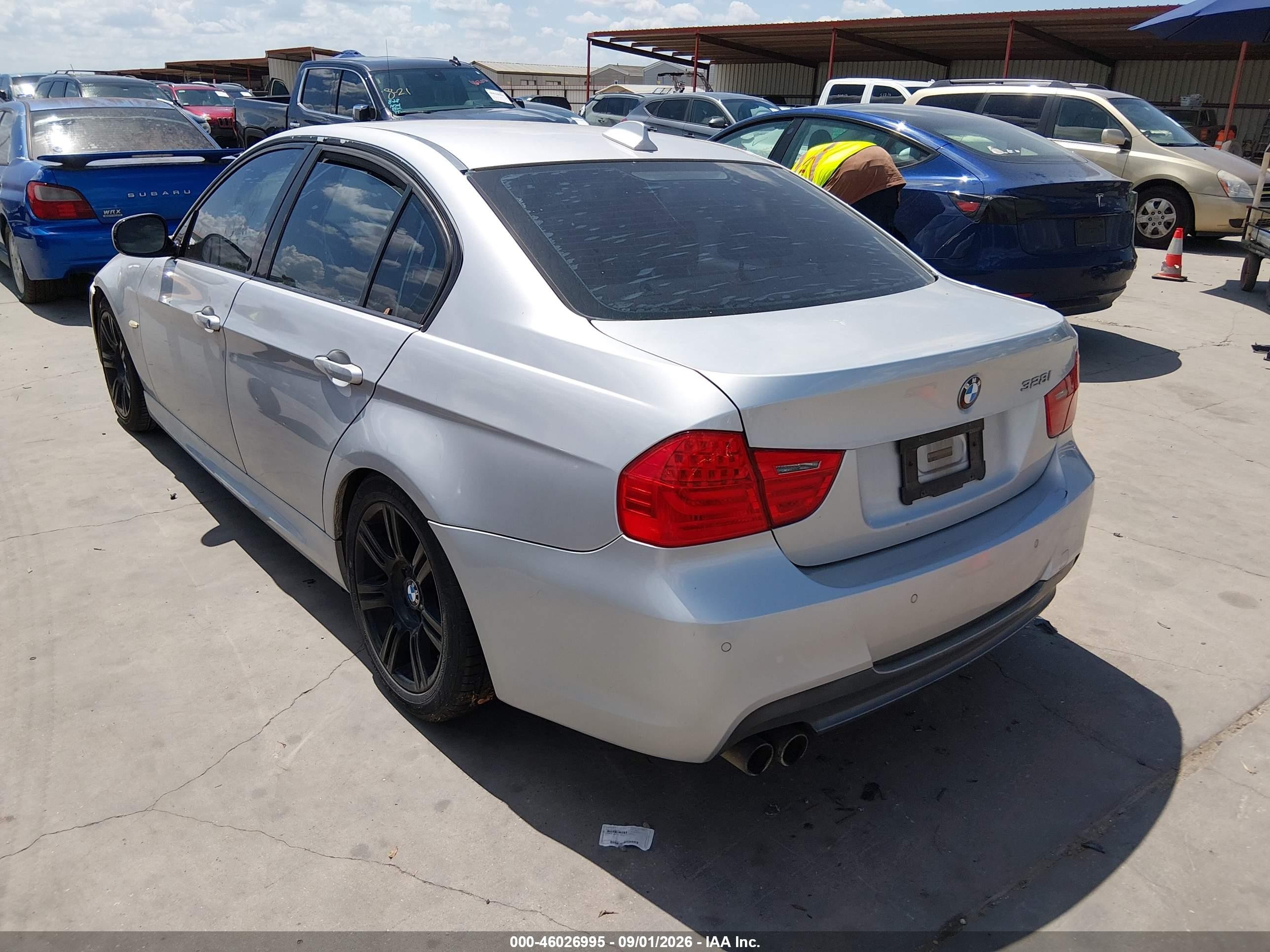 2009 Bmw 328i   Серебряный vin: WBAPH77539NM46142