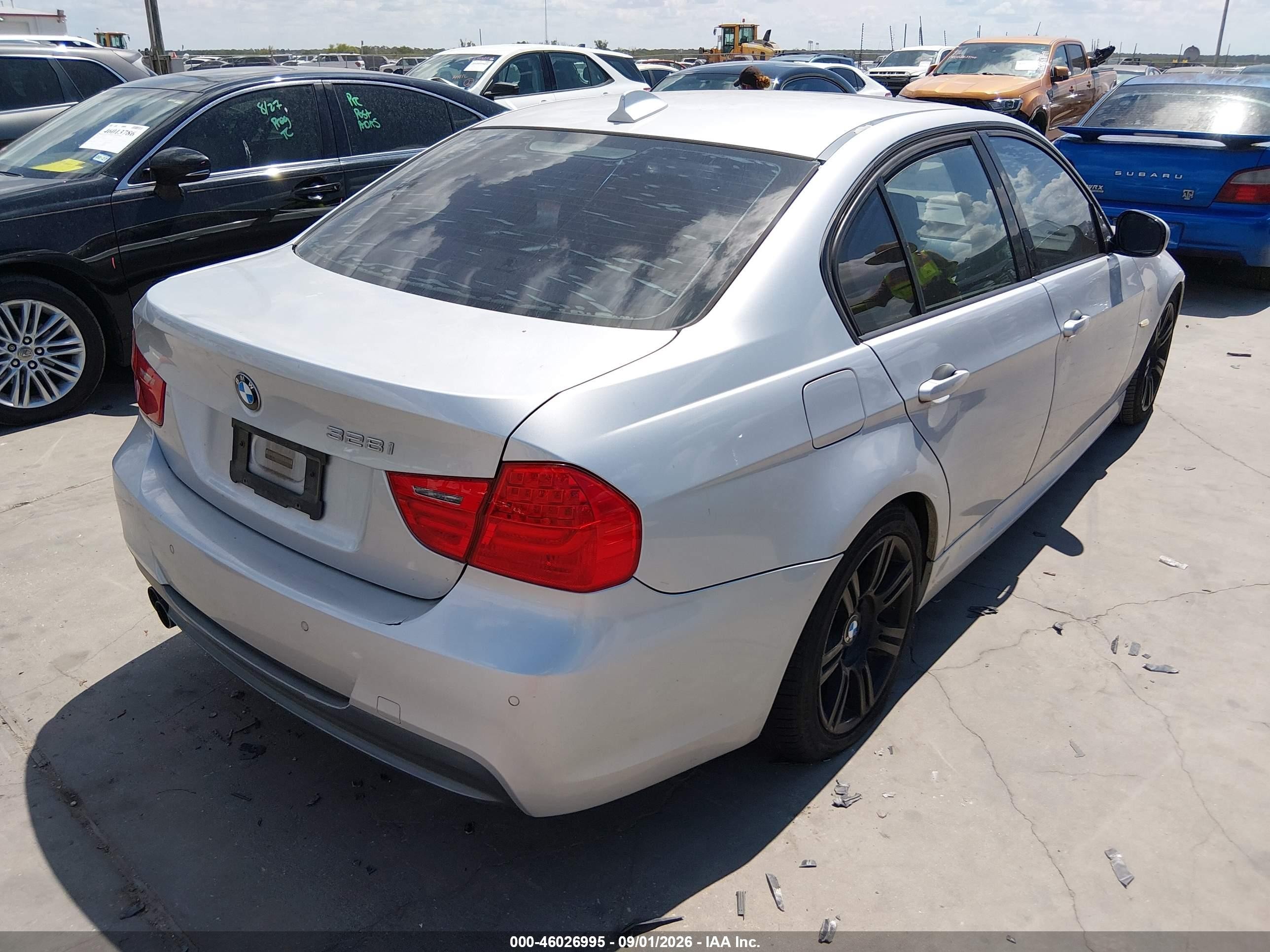 2009 Bmw 328i   Серебряный vin: WBAPH77539NM46142