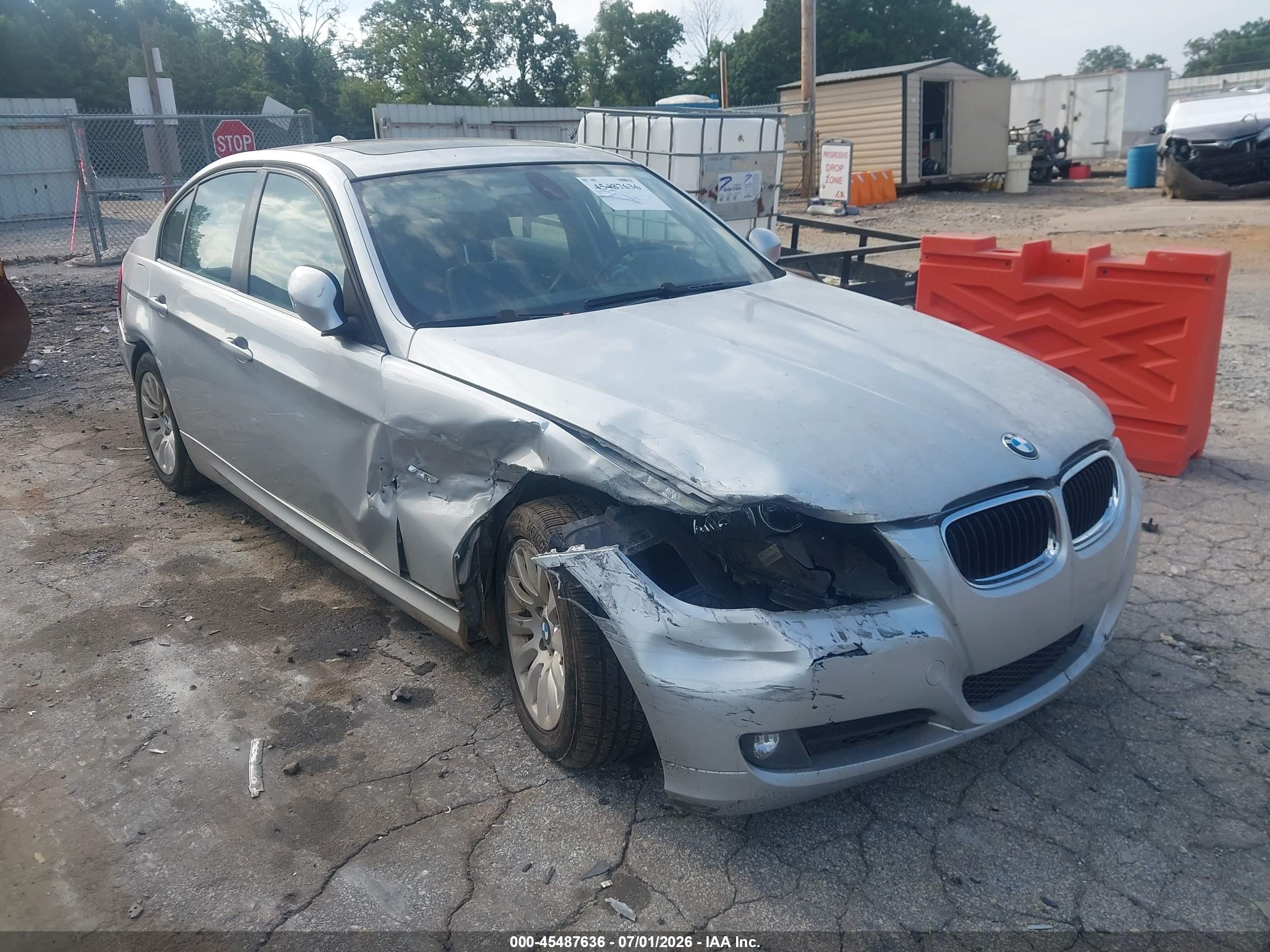 2009 Bmw 328i Silver vin: WBAPH77559NM45042