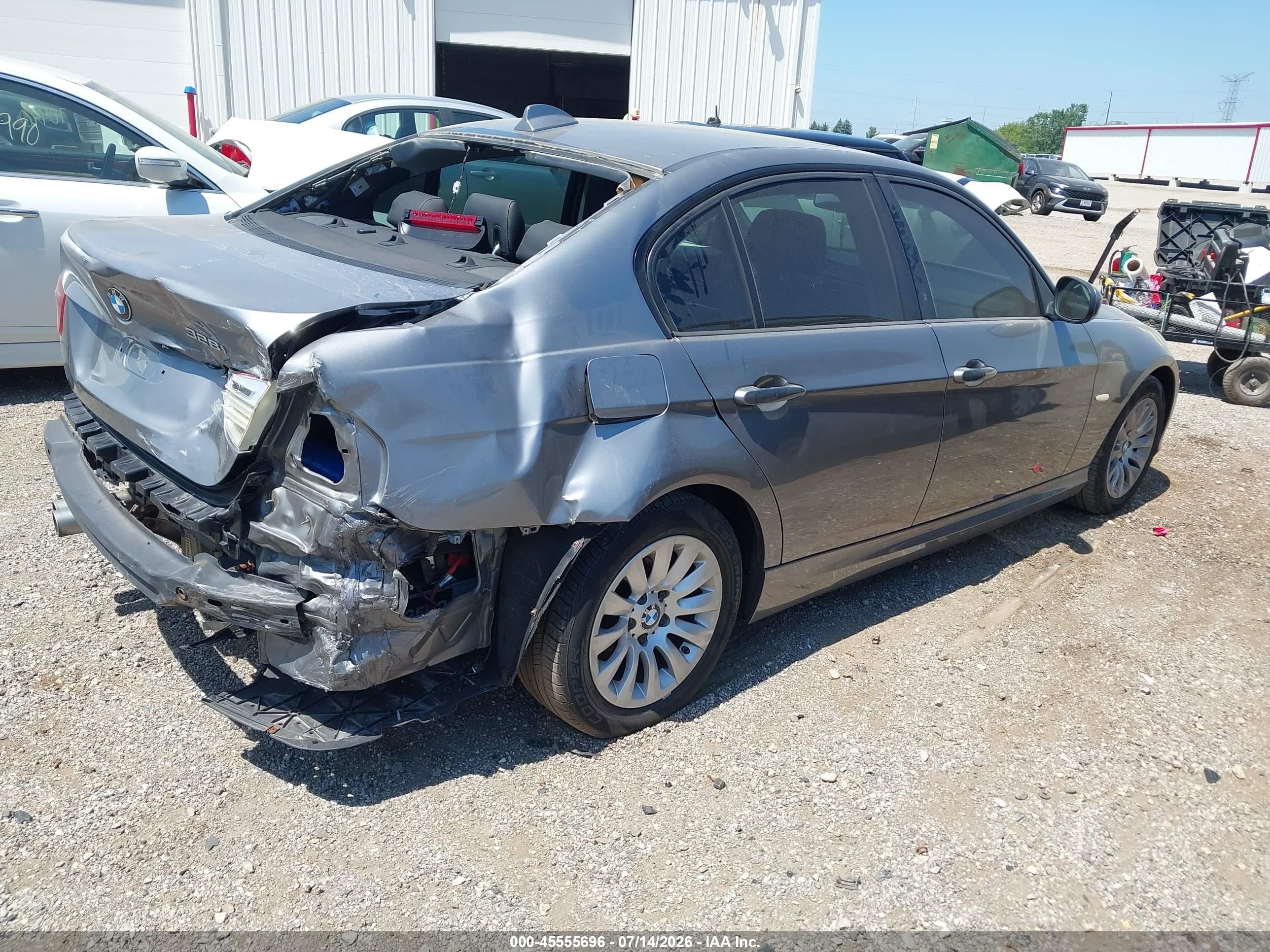 2009 Bmw 328i   Silver vin: WBAPH77569NL83313