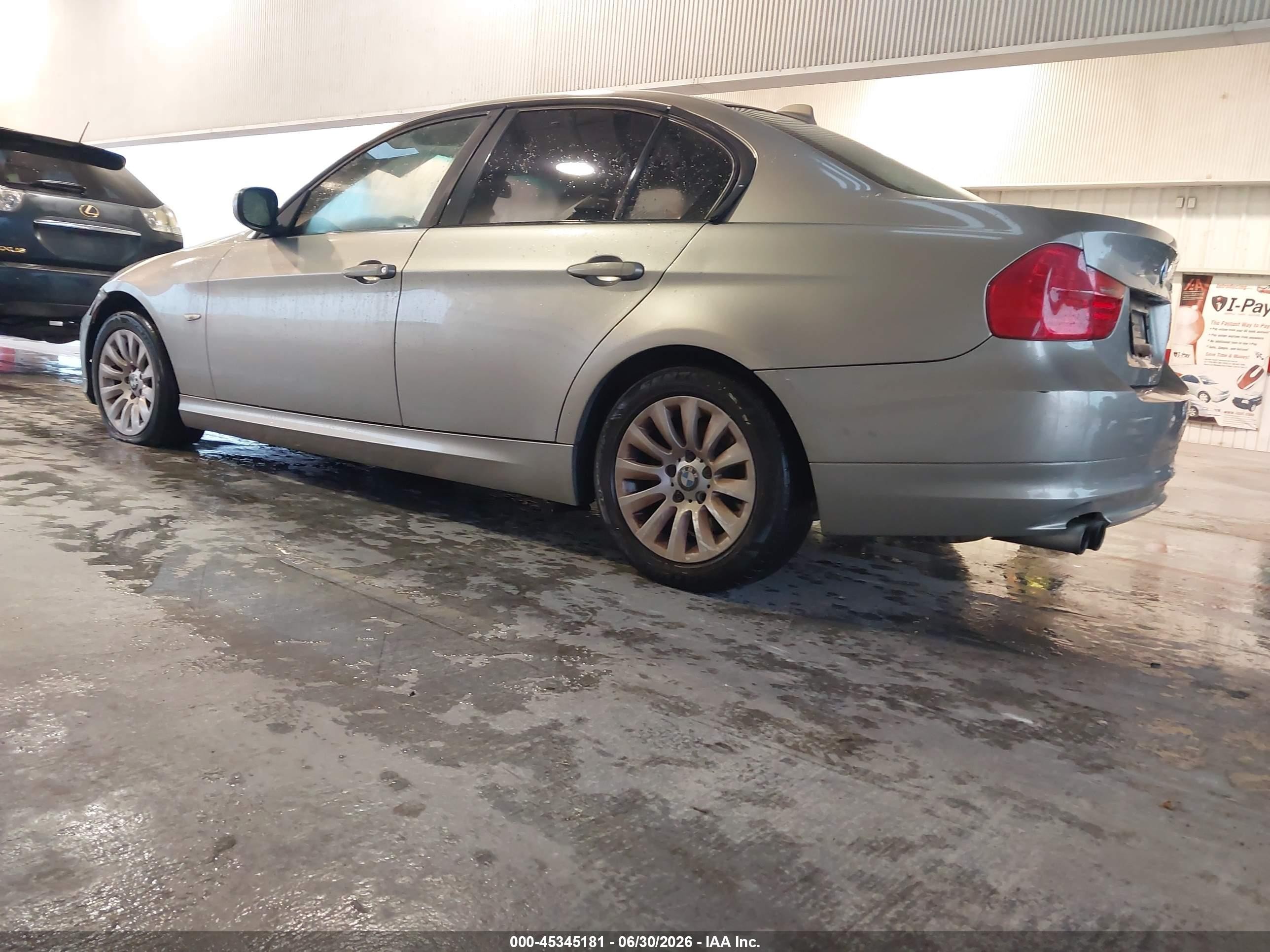 2009 Bmw 328i   Gold vin: WBAPH77579NL82154