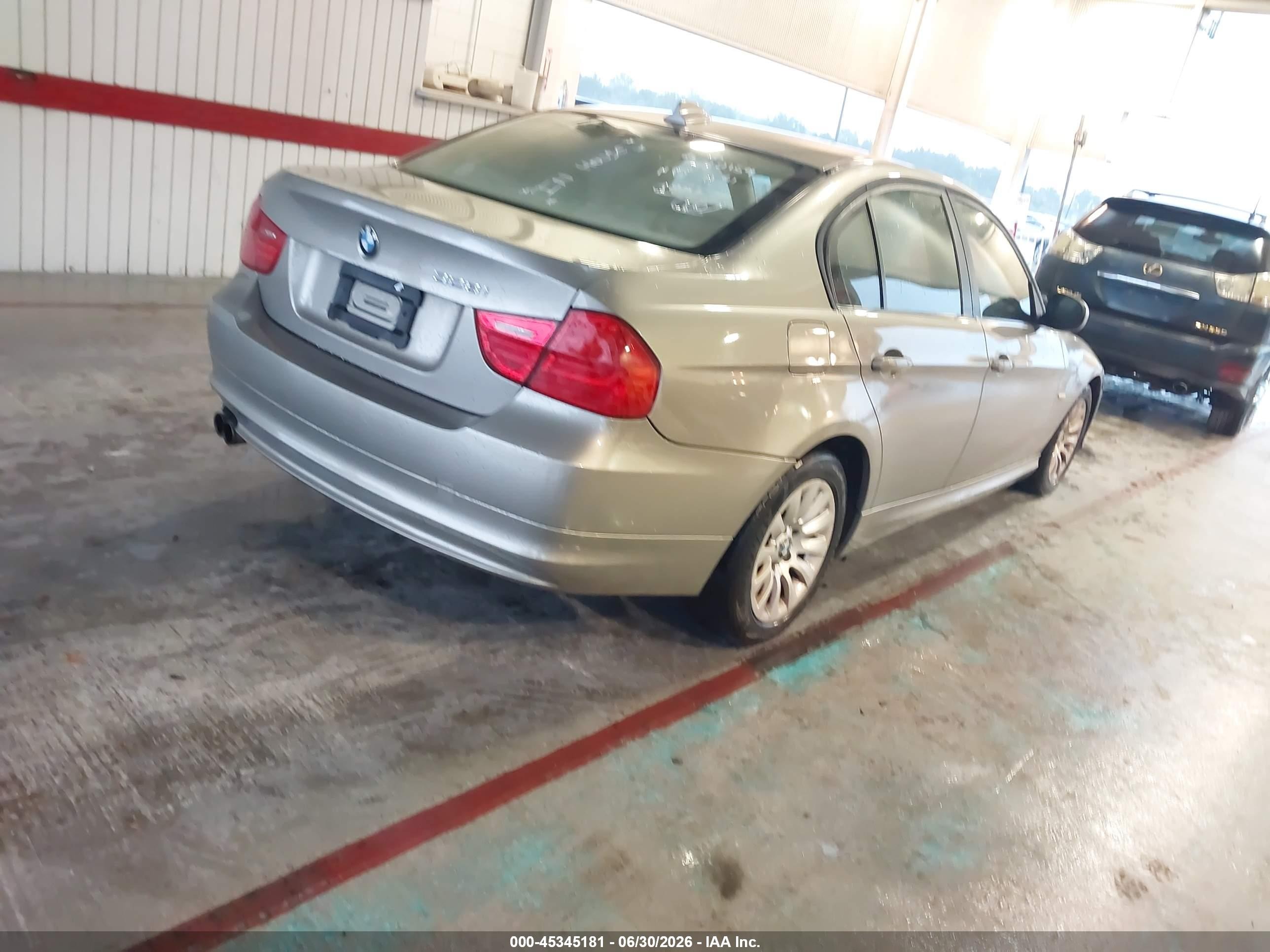 2009 Bmw 328i   Gold vin: WBAPH77579NL82154