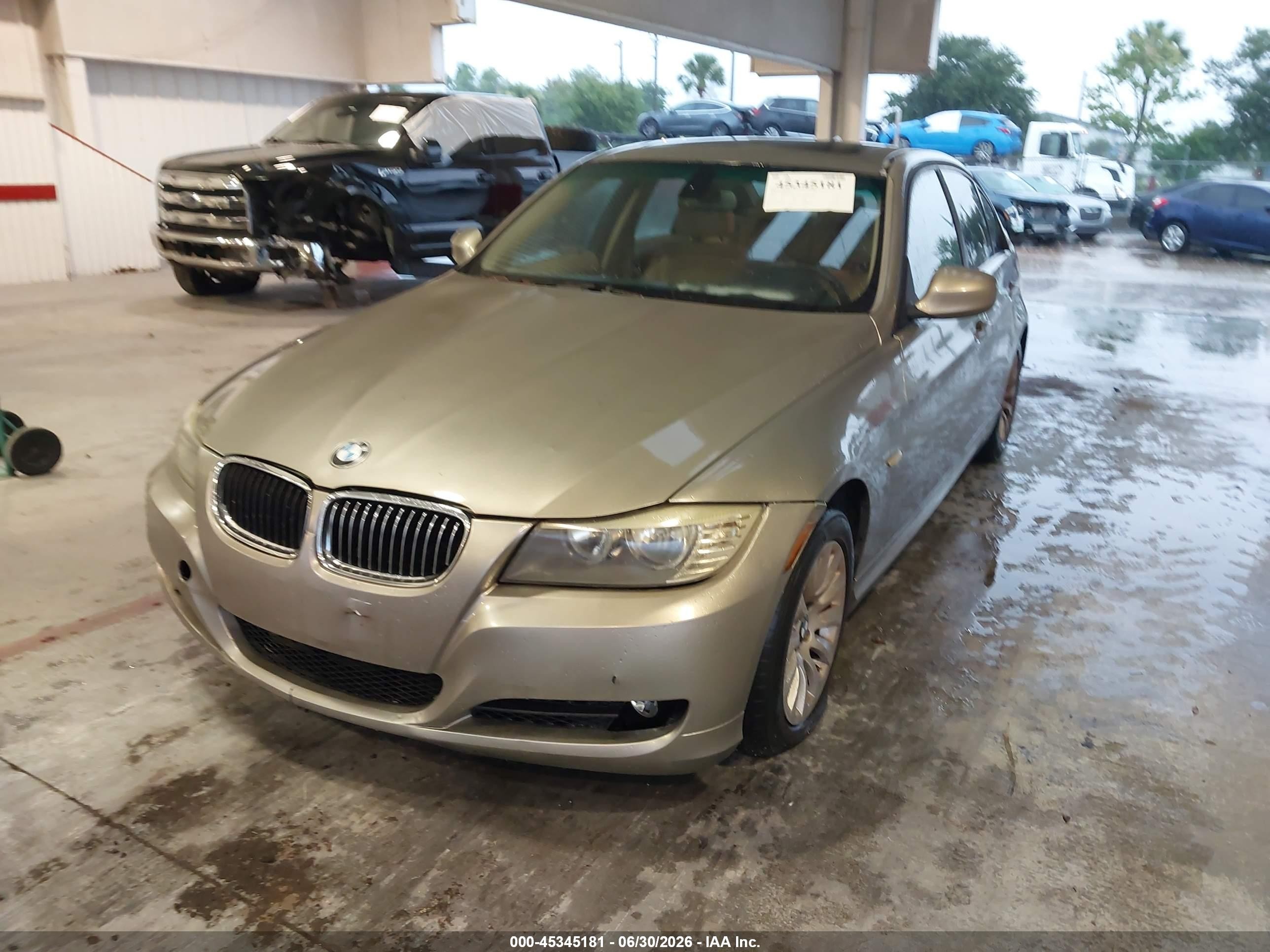 2009 Bmw 328i   Gold vin: WBAPH77579NL82154