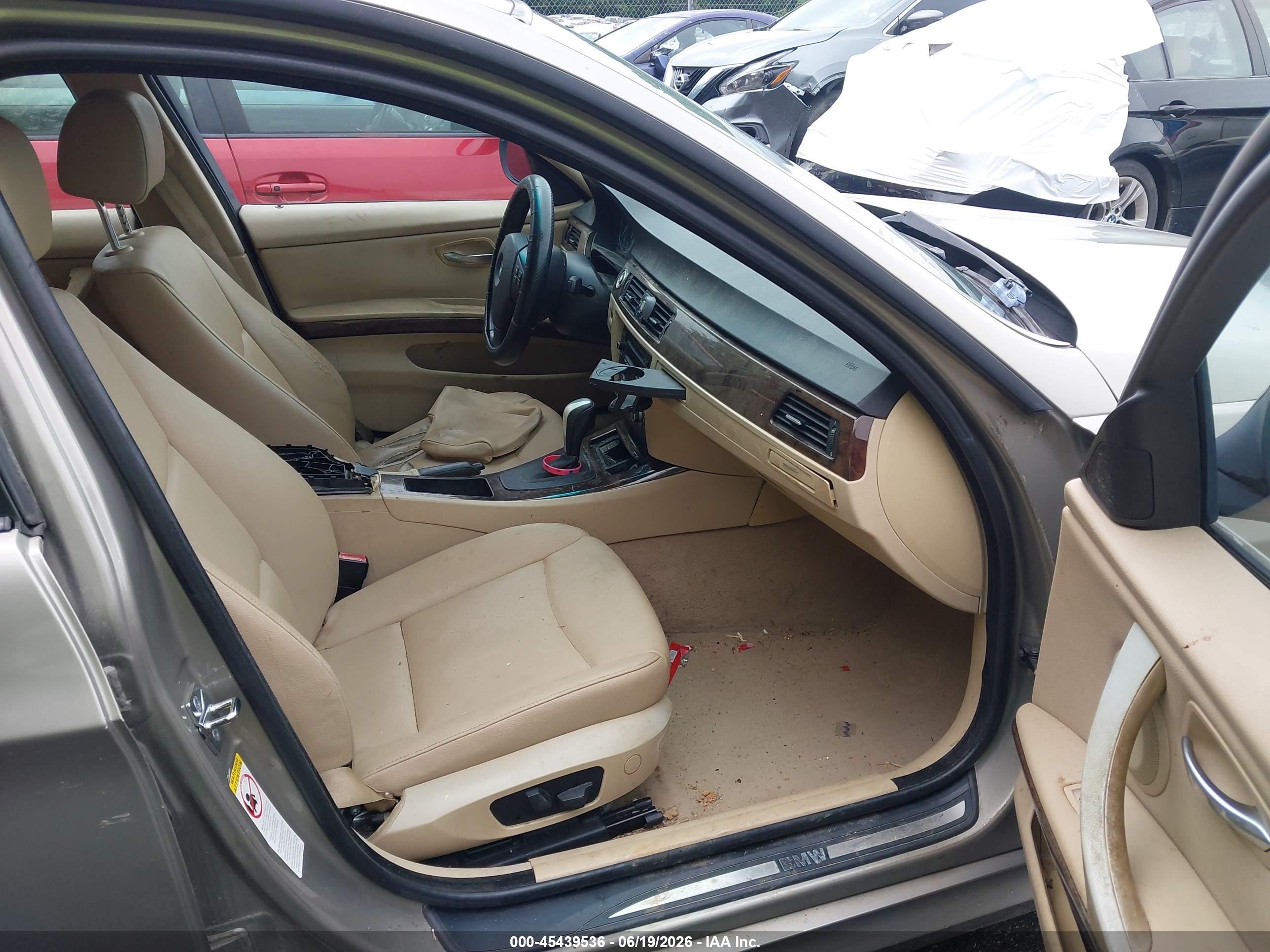 2009 Bmw 328i   Золотой vin: WBAPH77599NM30169