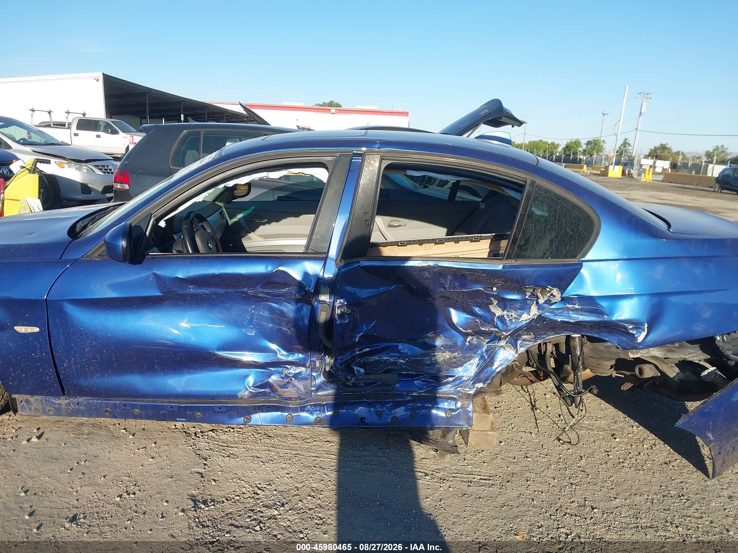 2009 Bmw 328i   Blue vin: WBAPH77599NM46839