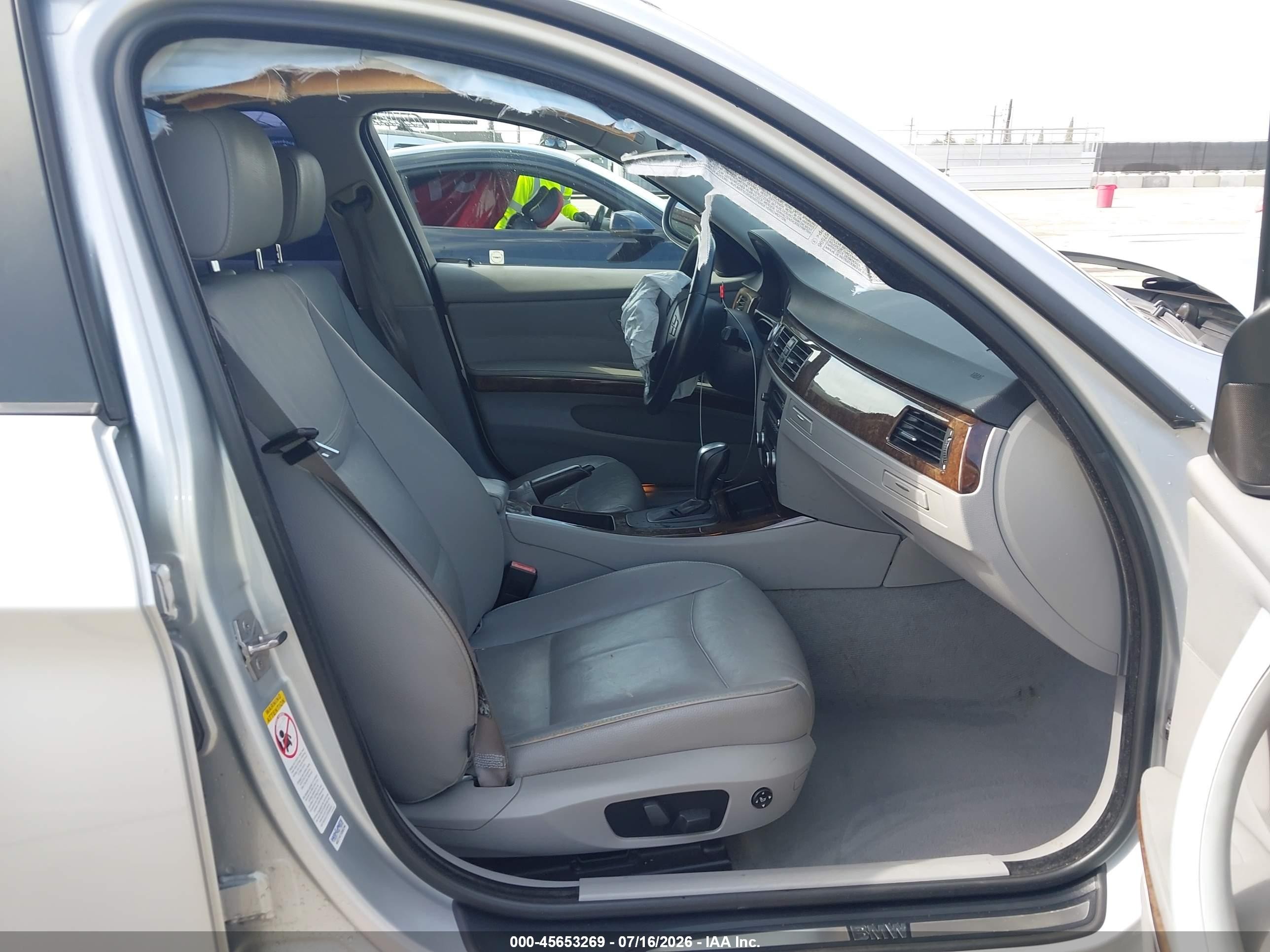 2009 Bmw 328i   Silver vin: WBAPH775X9NM47742