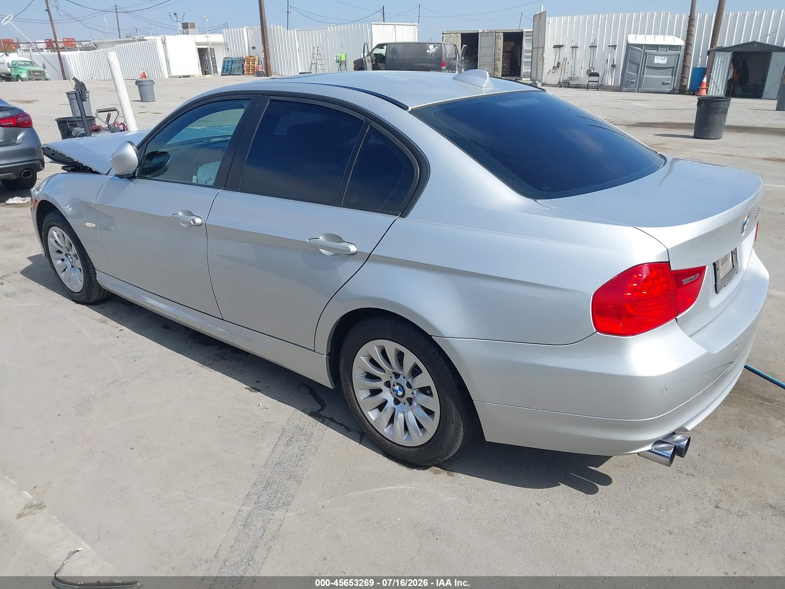 2009 Bmw 328i   Silver vin: WBAPH775X9NM47742