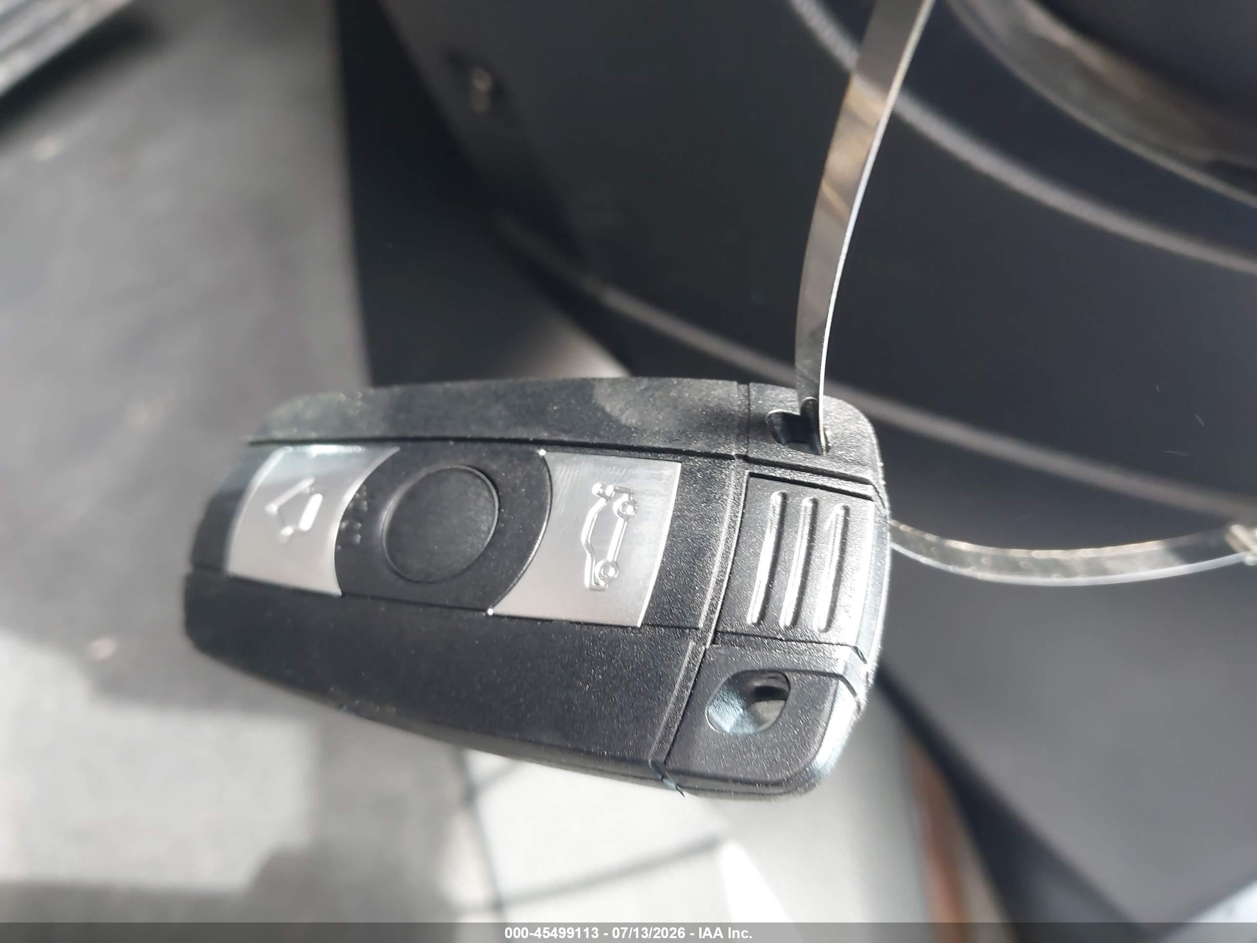 2010 Bmw 328i   Black vin: WBAPH7C50AE130305