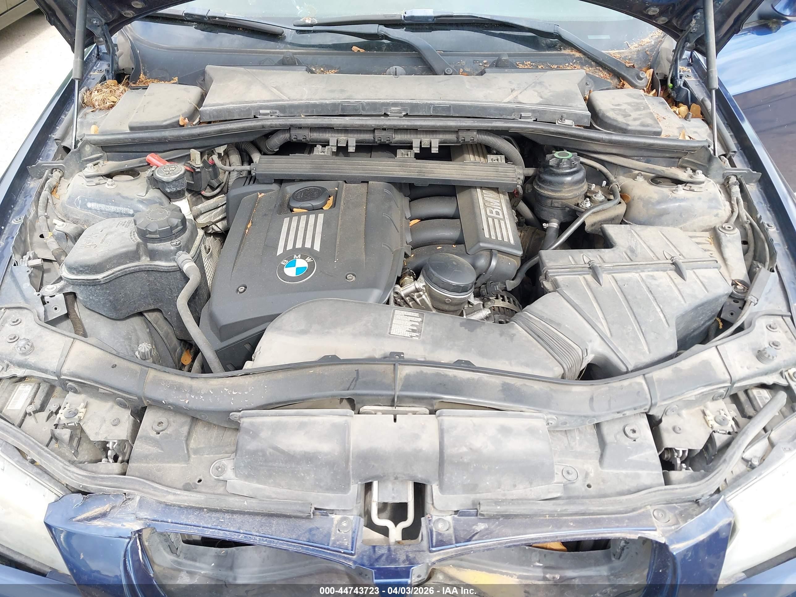 2011 Bmw 328i   Blue vin: WBAPH7C50BE679911