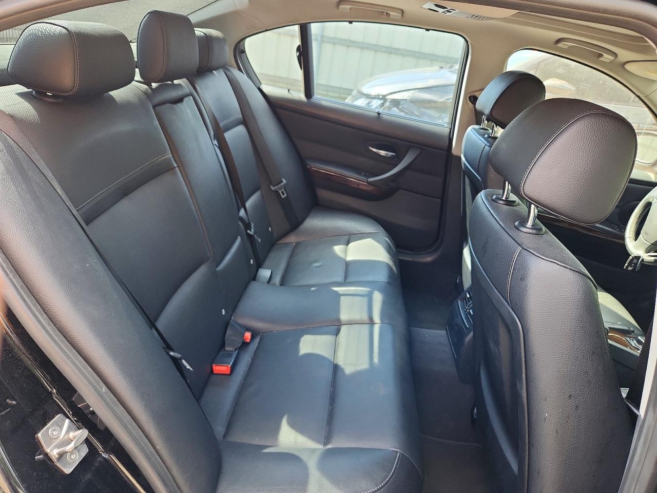 2011 Bmw 328 I Черный vin: WBAPH7C50BE681562