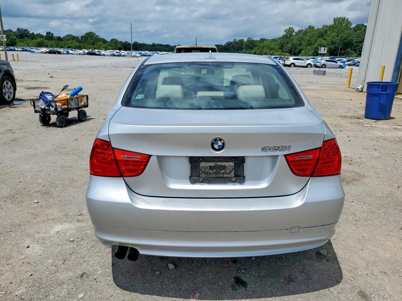2011 Bmw 328 I Silver vin: WBAPH7C50BE683232