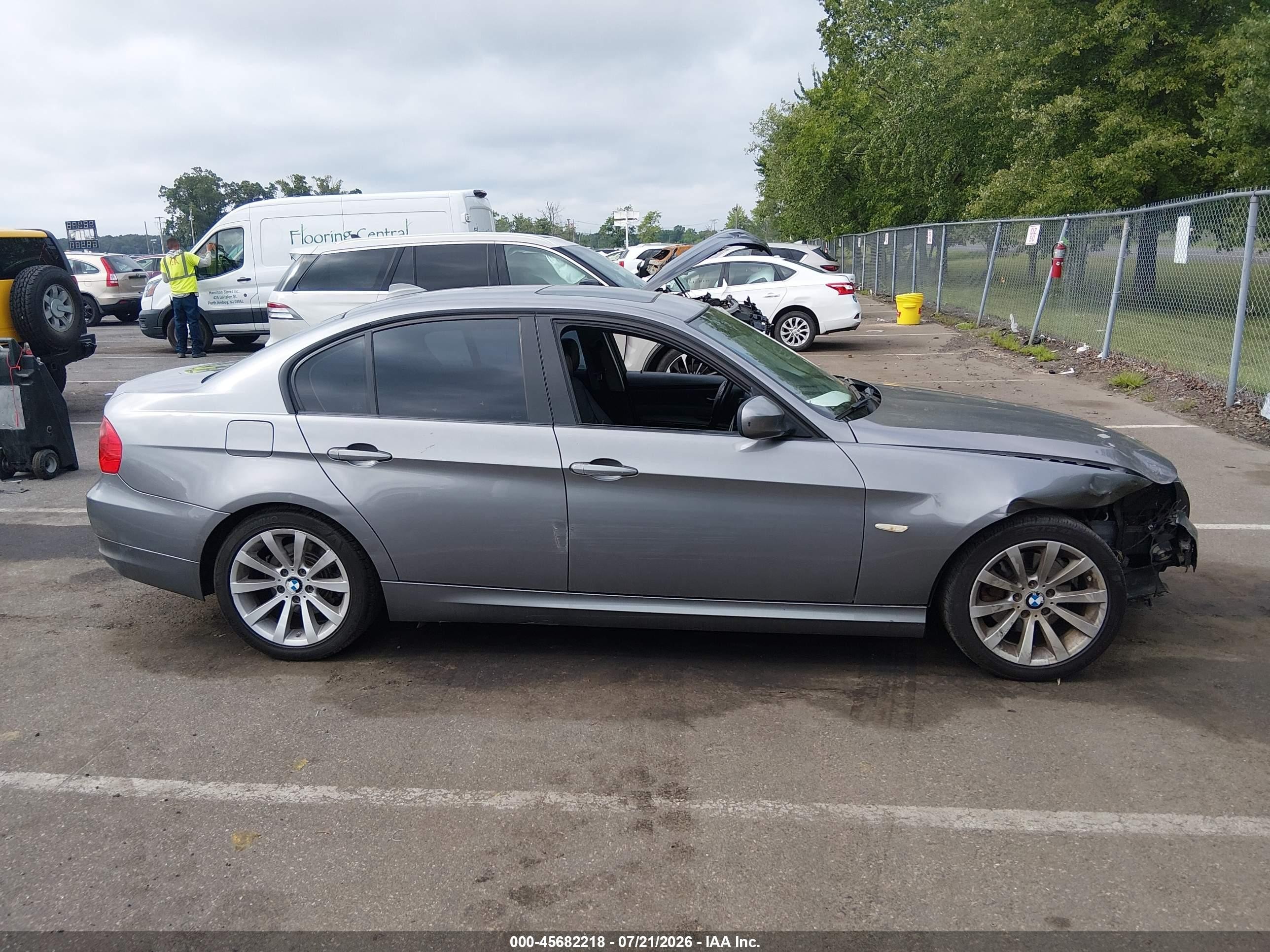 2011 Bmw 328i   Gray vin: WBAPH7C51BE679495