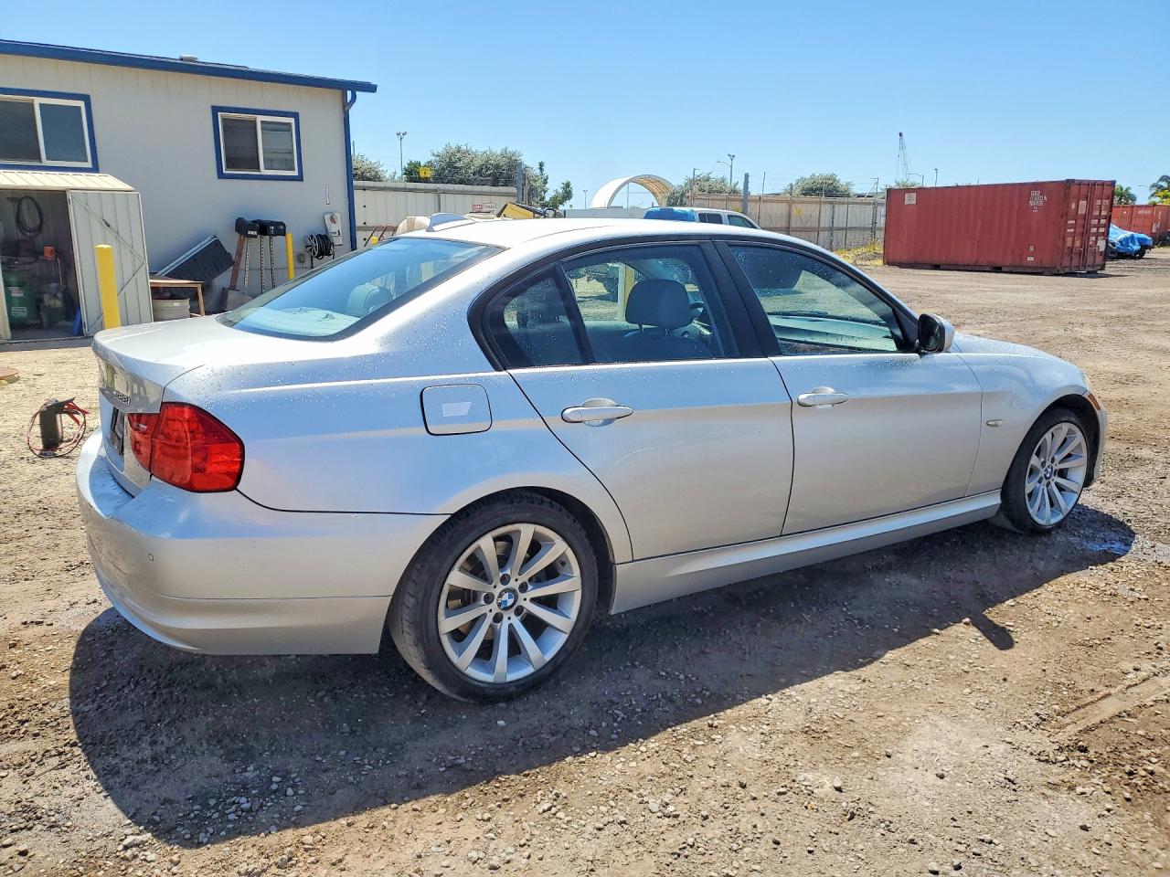 2011 Bmw 328 I Silver vin: WBAPH7C51BE852223