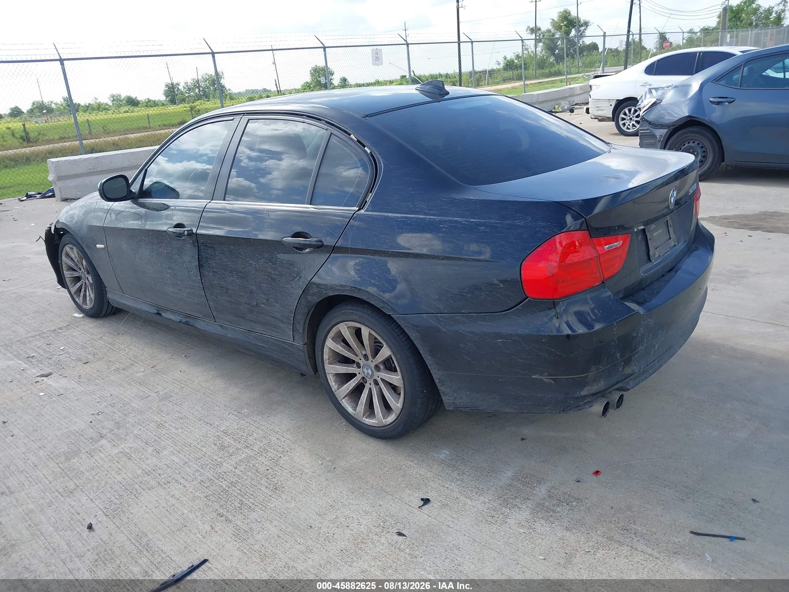 2011 Bmw 328i   Black vin: WBAPH7C52BE675004