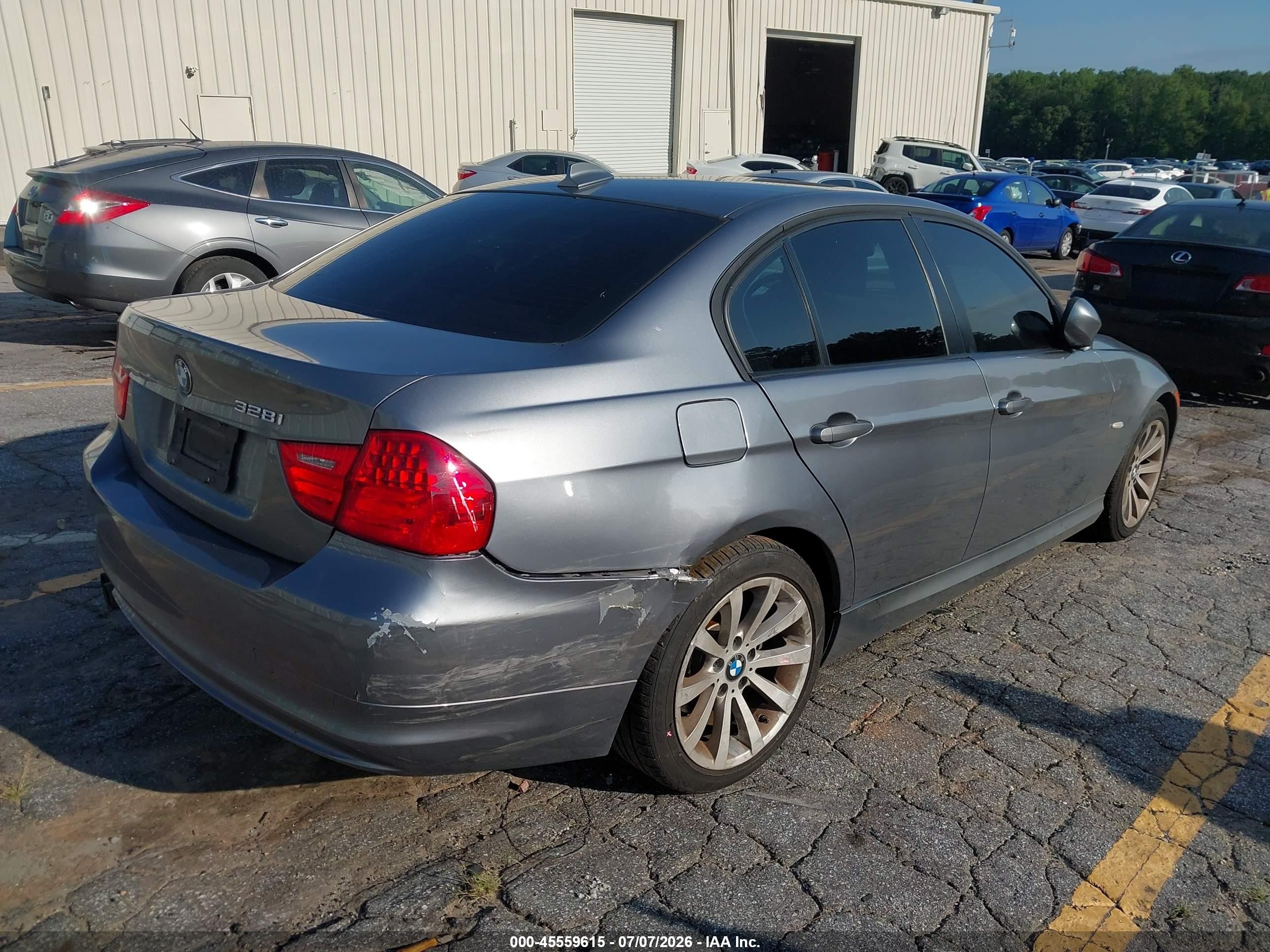 2011 Bmw 328i   Gray vin: WBAPH7C52BE850285