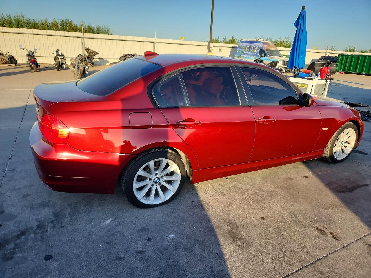 2011 Bmw 328 I Red vin: WBAPH7C53BE674265