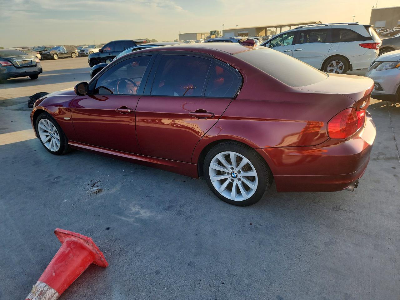 2011 Bmw 328 I Red vin: WBAPH7C53BE674265