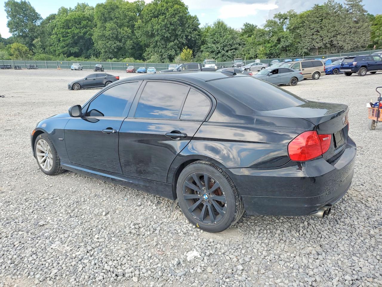2011 Bmw 328 I Черный vin: WBAPH7C54BE126324