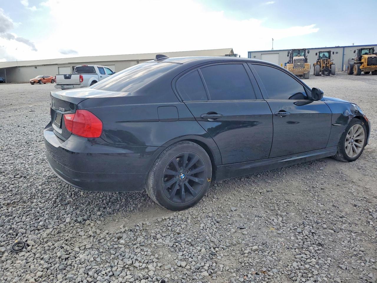 2011 Bmw 328 I Черный vin: WBAPH7C54BE126324