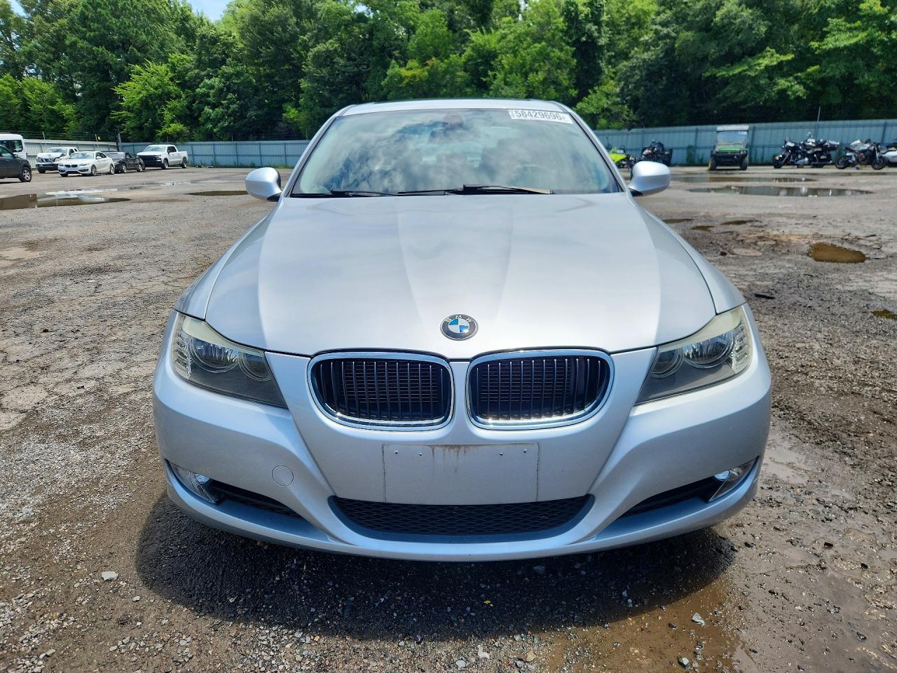 2011 Bmw 328 I Silver vin: WBAPH7C56BE682473