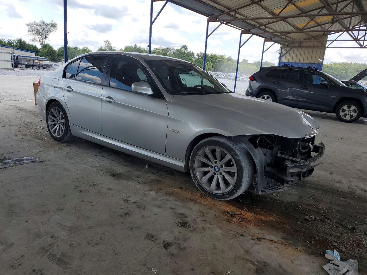 2011 Bmw 328 I Серебряный vin: WBAPH7C57BE131047