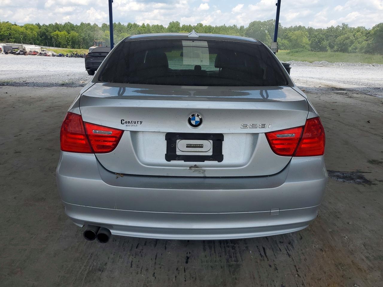 2011 Bmw 328 I Серебряный vin: WBAPH7C57BE131047