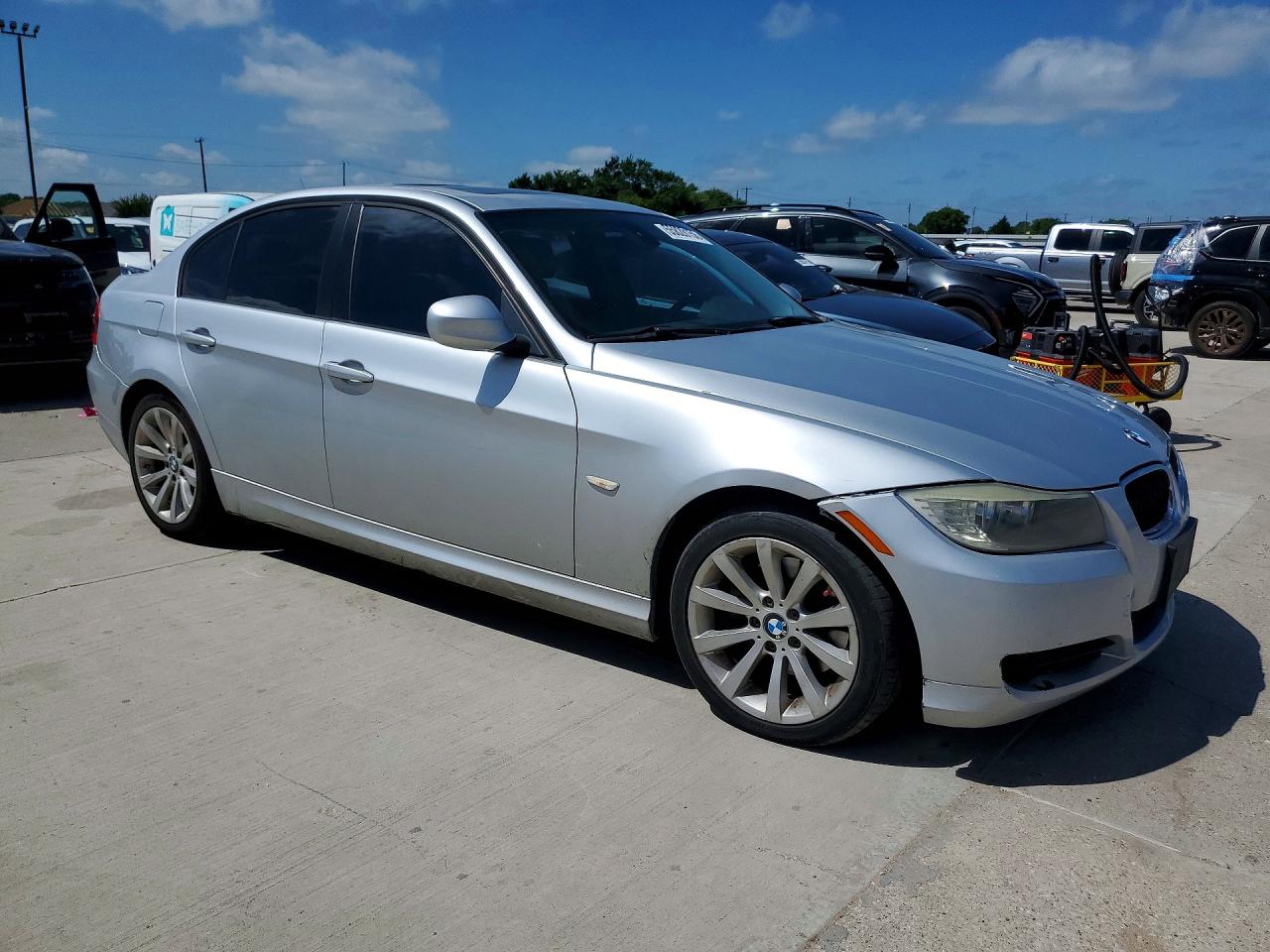 2011 Bmw 328 I Silver vin: WBAPH7C57BE723788