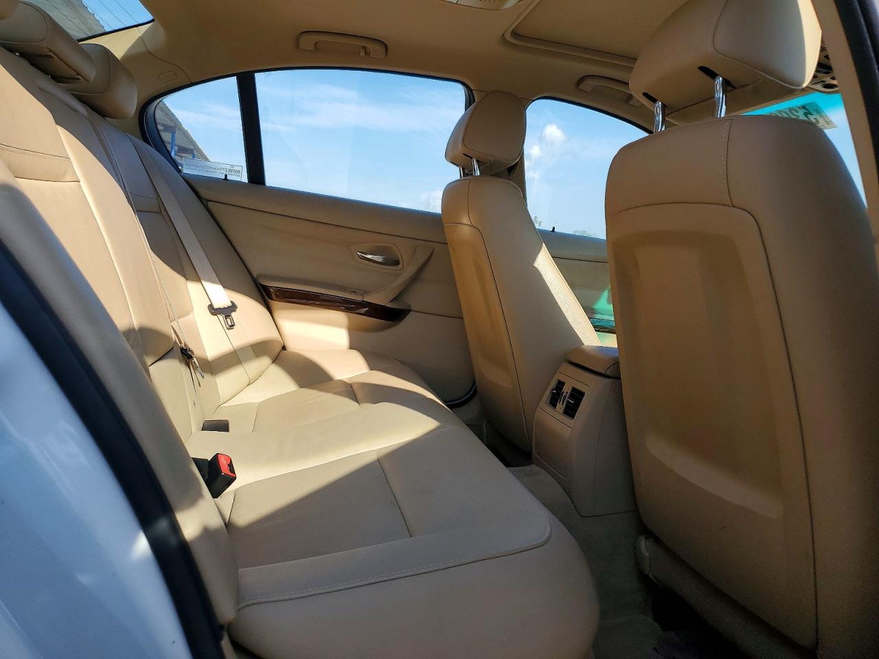 2011 Bmw 328 I Белый vin: WBAPH7C57BE850461